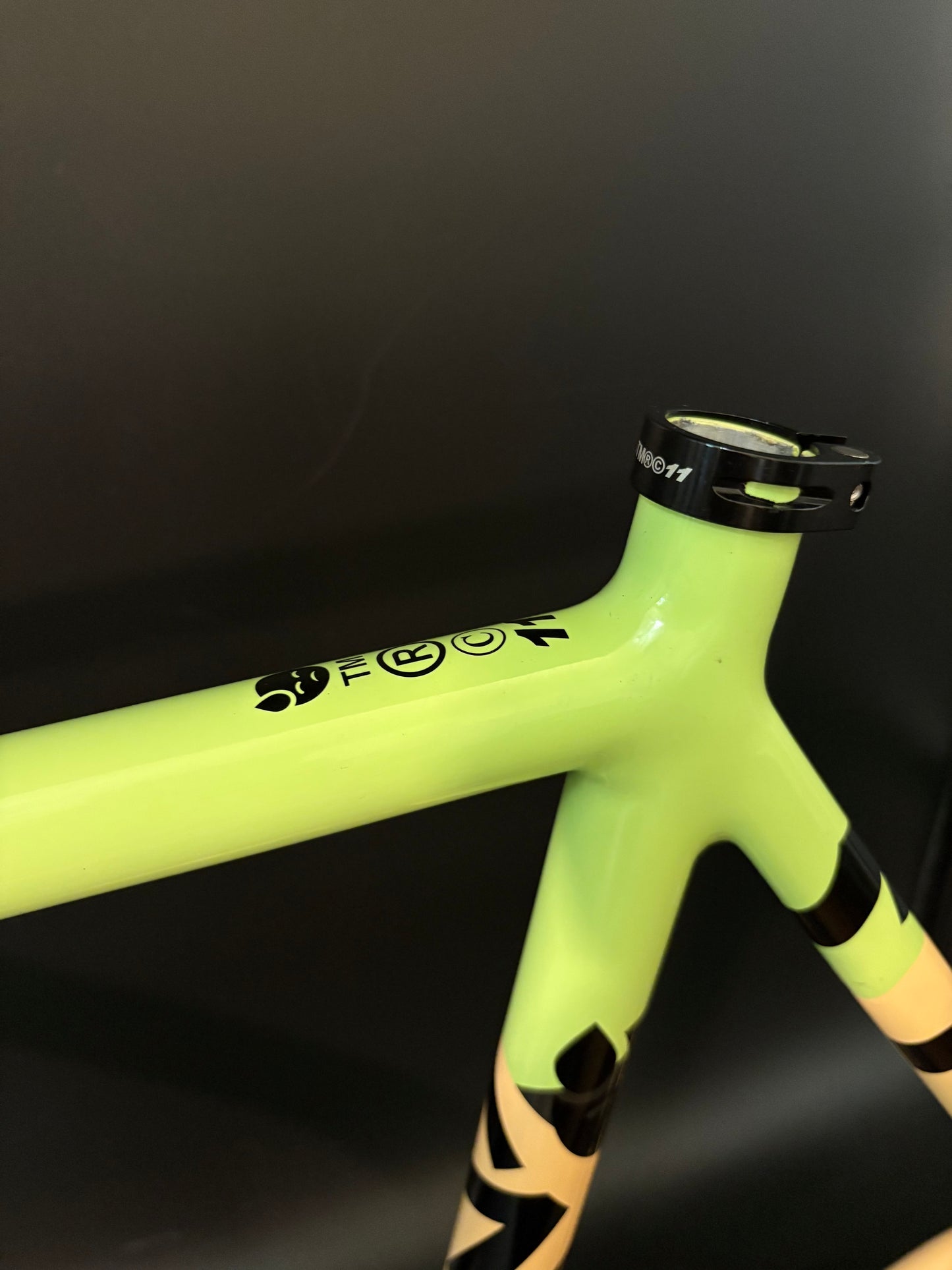 Engine 11 Crit D Frameset God & Famous Large