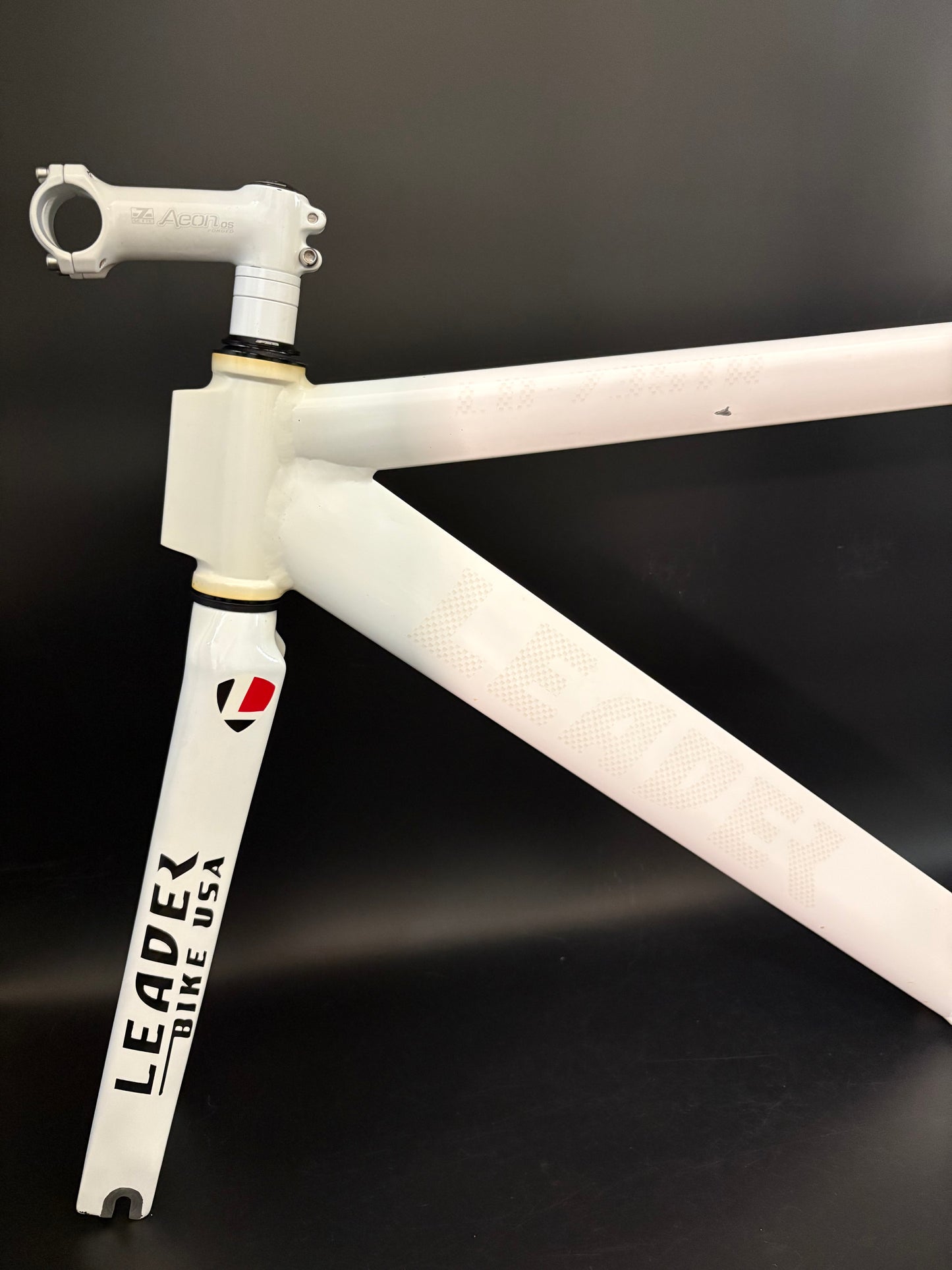 Leader 735TR Frameset White 56cm