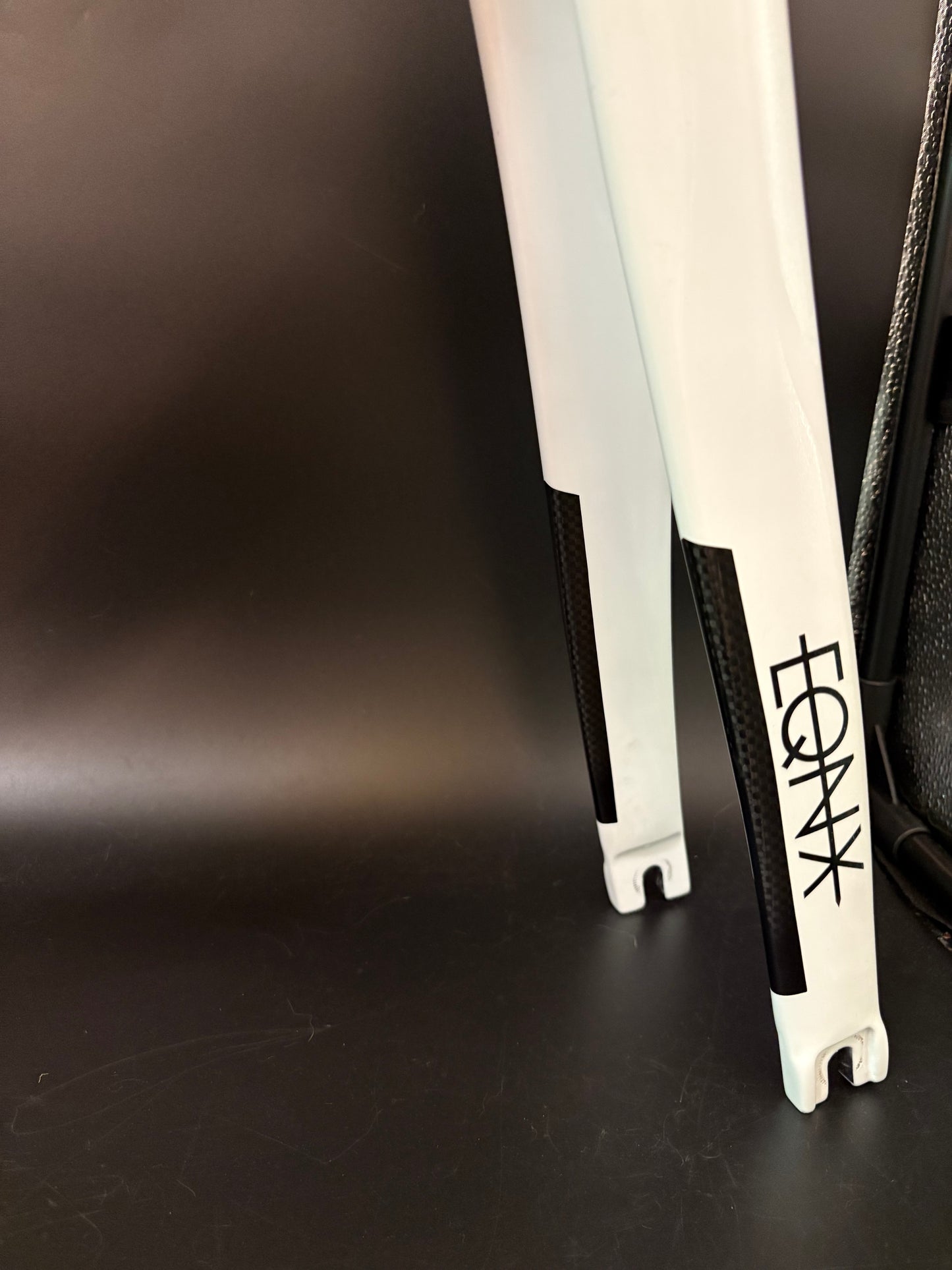 Leader EQNX Carbon Frameset White 54cm