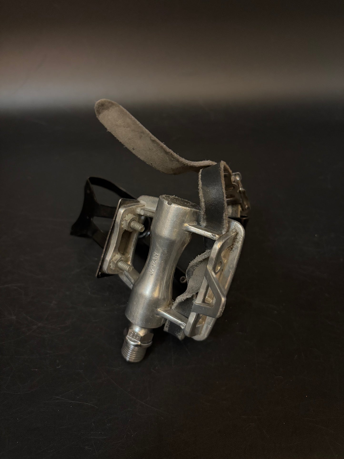 MKS GR9 / Single Straps Pedal Setup