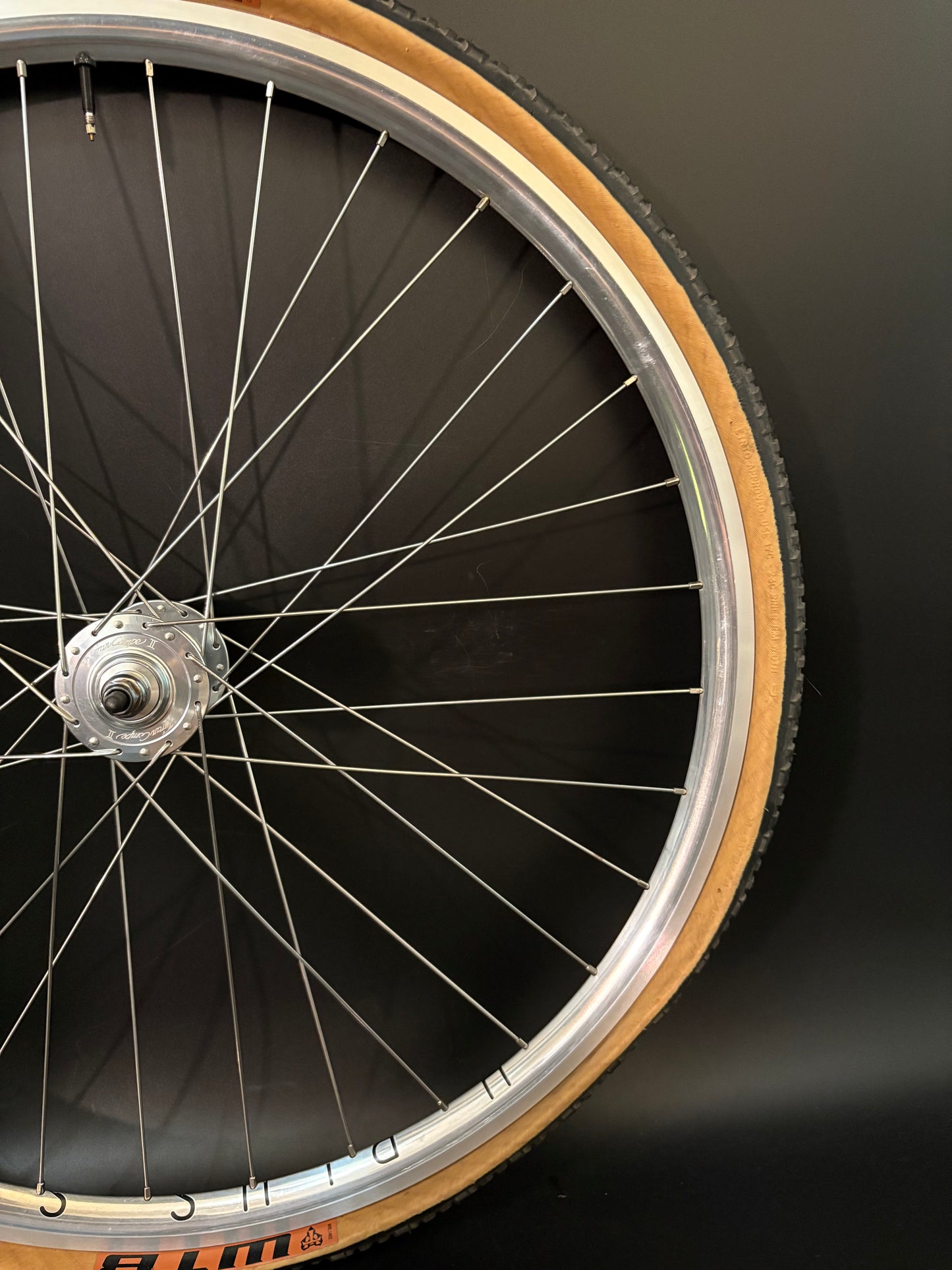 H Plus Son Archetype Silver / Gran Compe HF Wheelset 32h