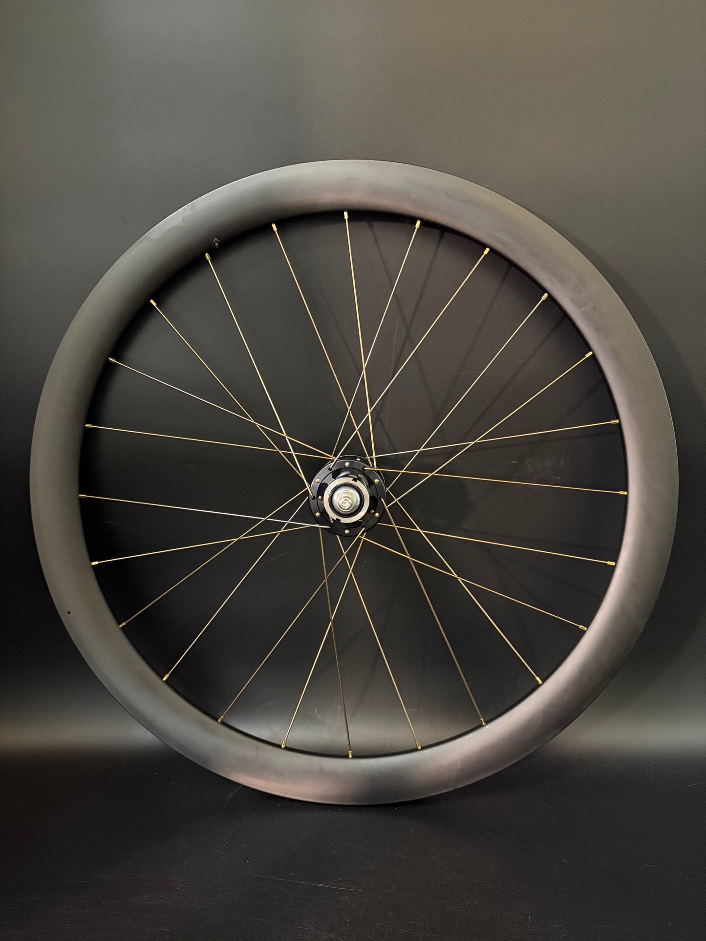Light Bicycle Falcon Pro AR46 Carbon / Paul Hubs Black Wheelset 24h