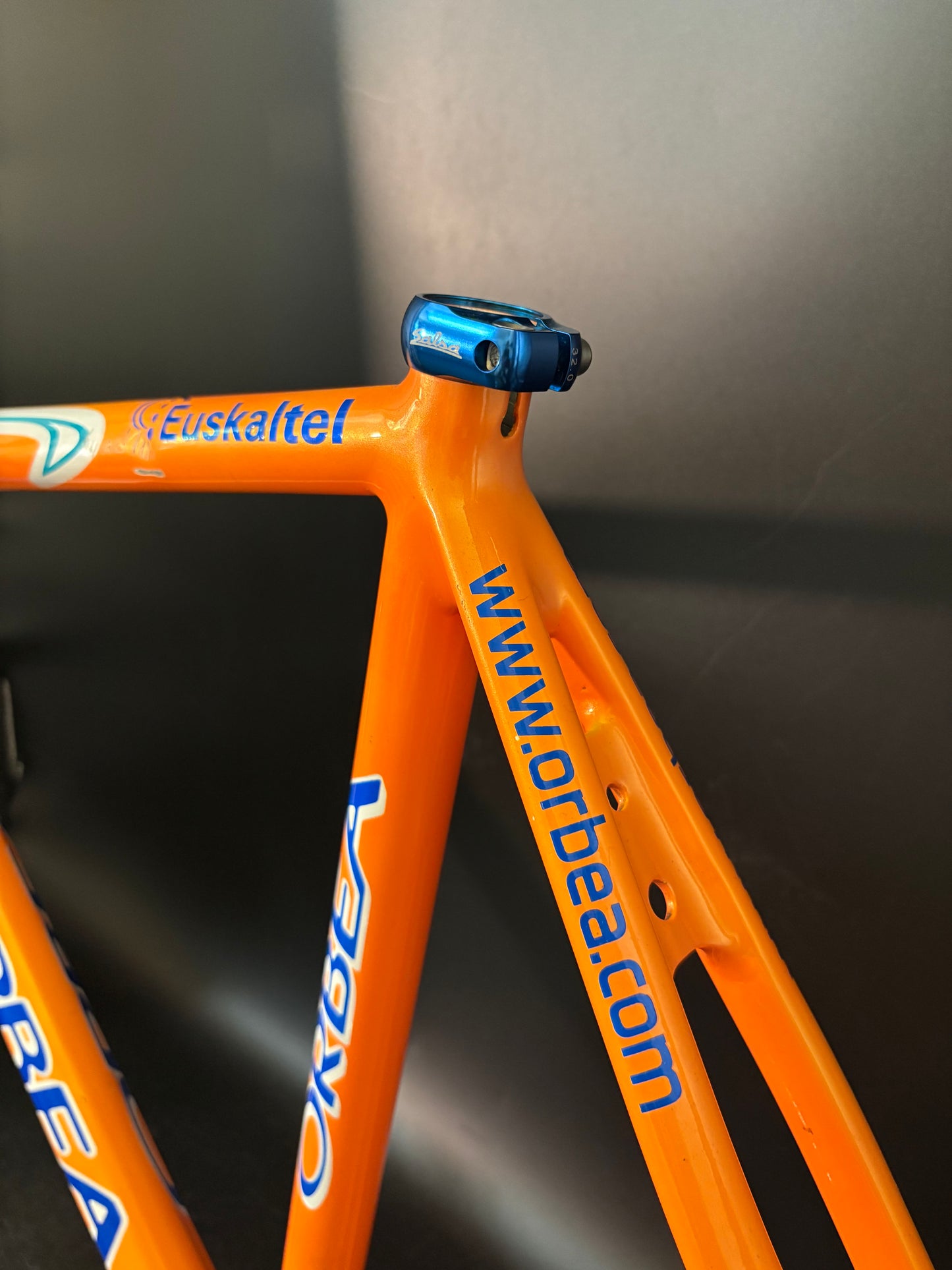 Orbea Lobular Pista Frameset Team Euskaltel Orange/Blue 57sm ST 54cm TT
