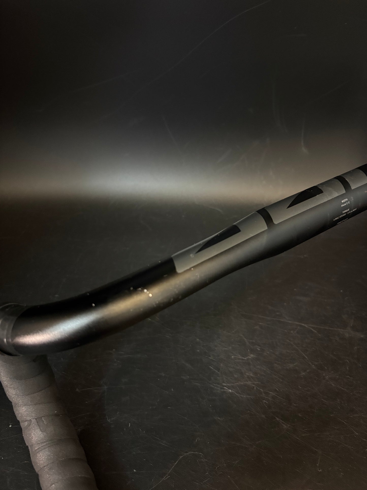Zipp 70 Ergo Drop Handlebar Black 44cm 31.8