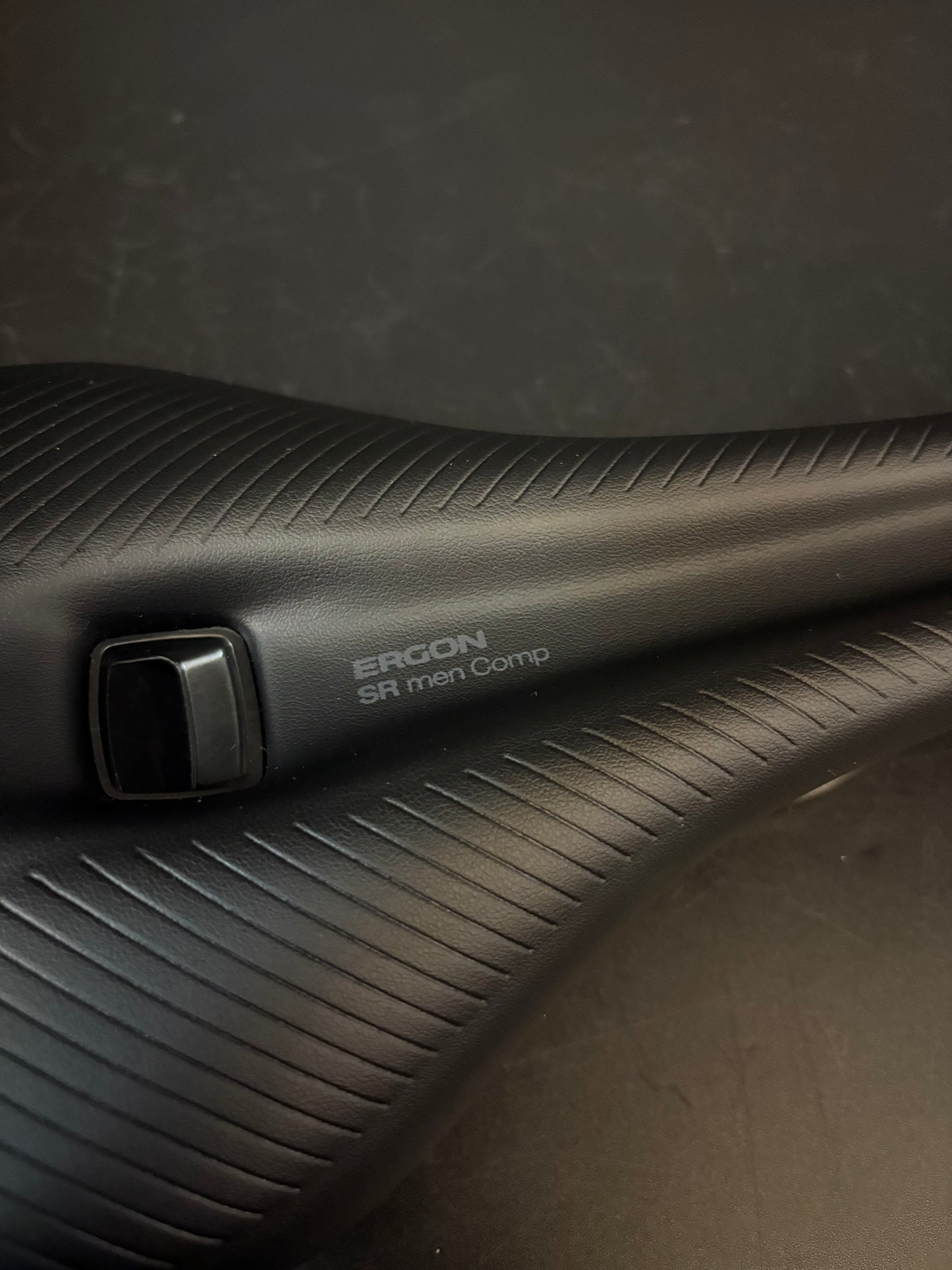 Ergon SR Men Comp Saddle Black