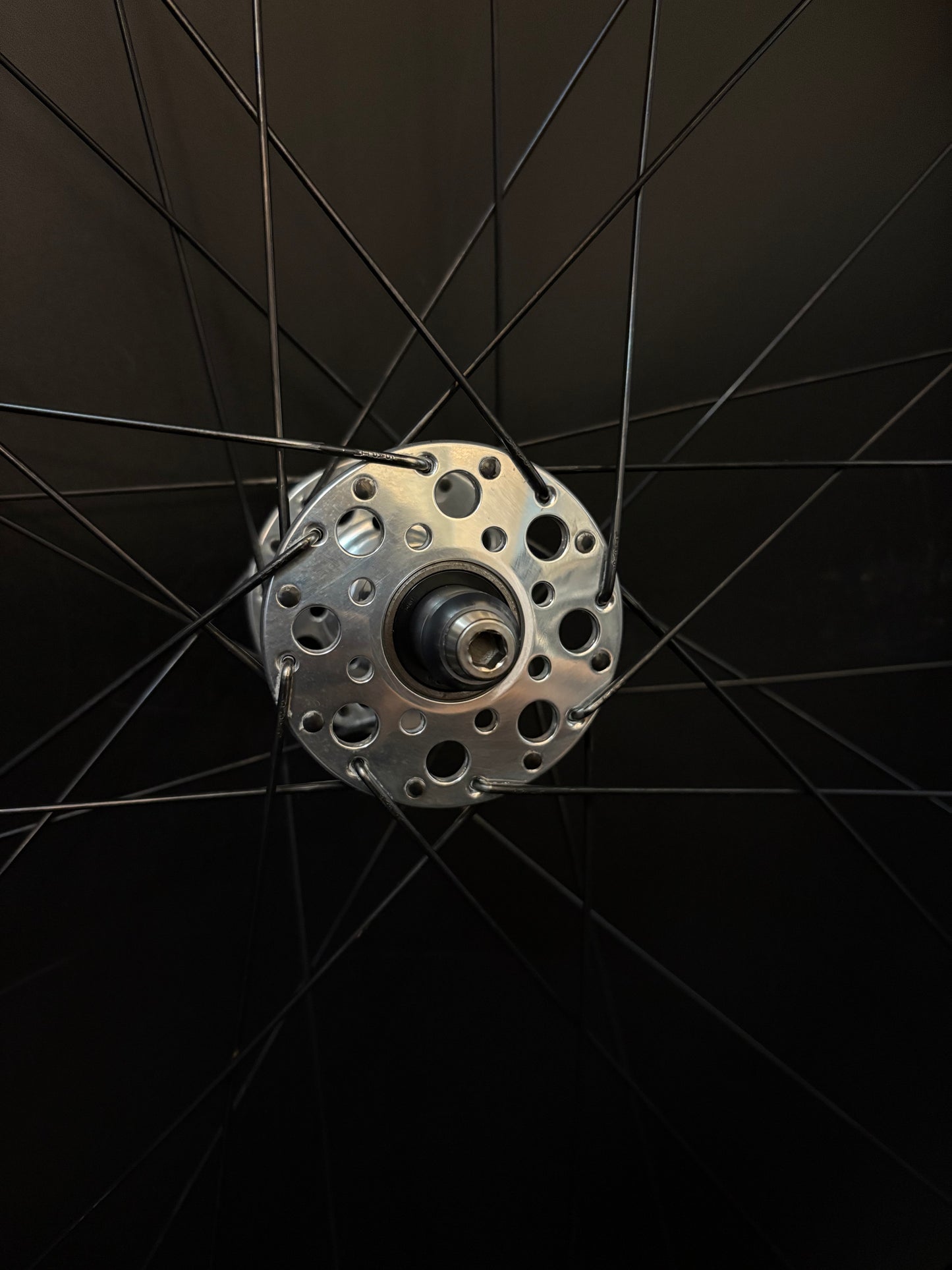H Plus Son Eero Black / Phil Wood Pro HF Silver Wheelset 32h
