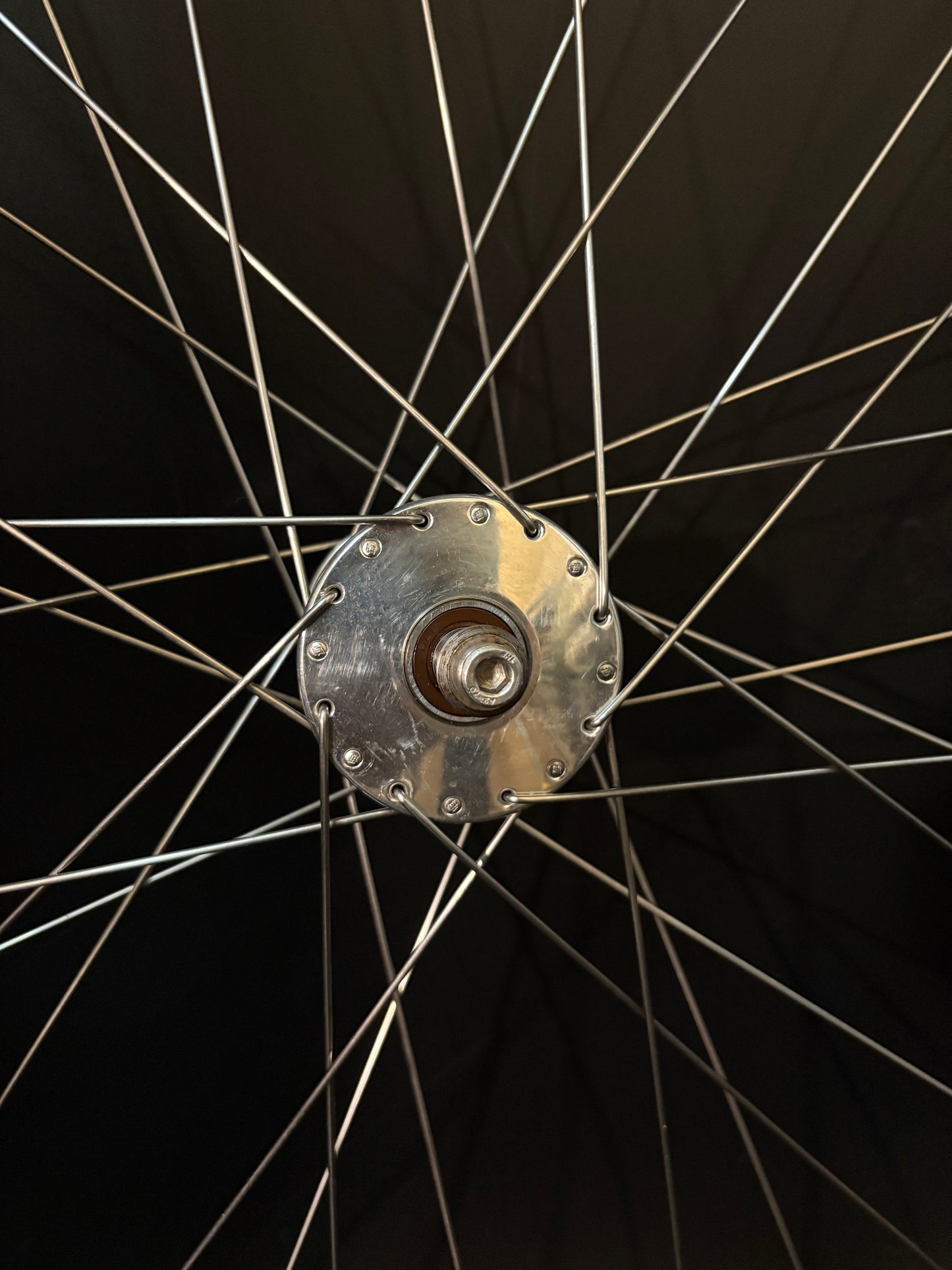Velocity Deep V Black Machined / Phil Wood HF Front Wheel 32h
