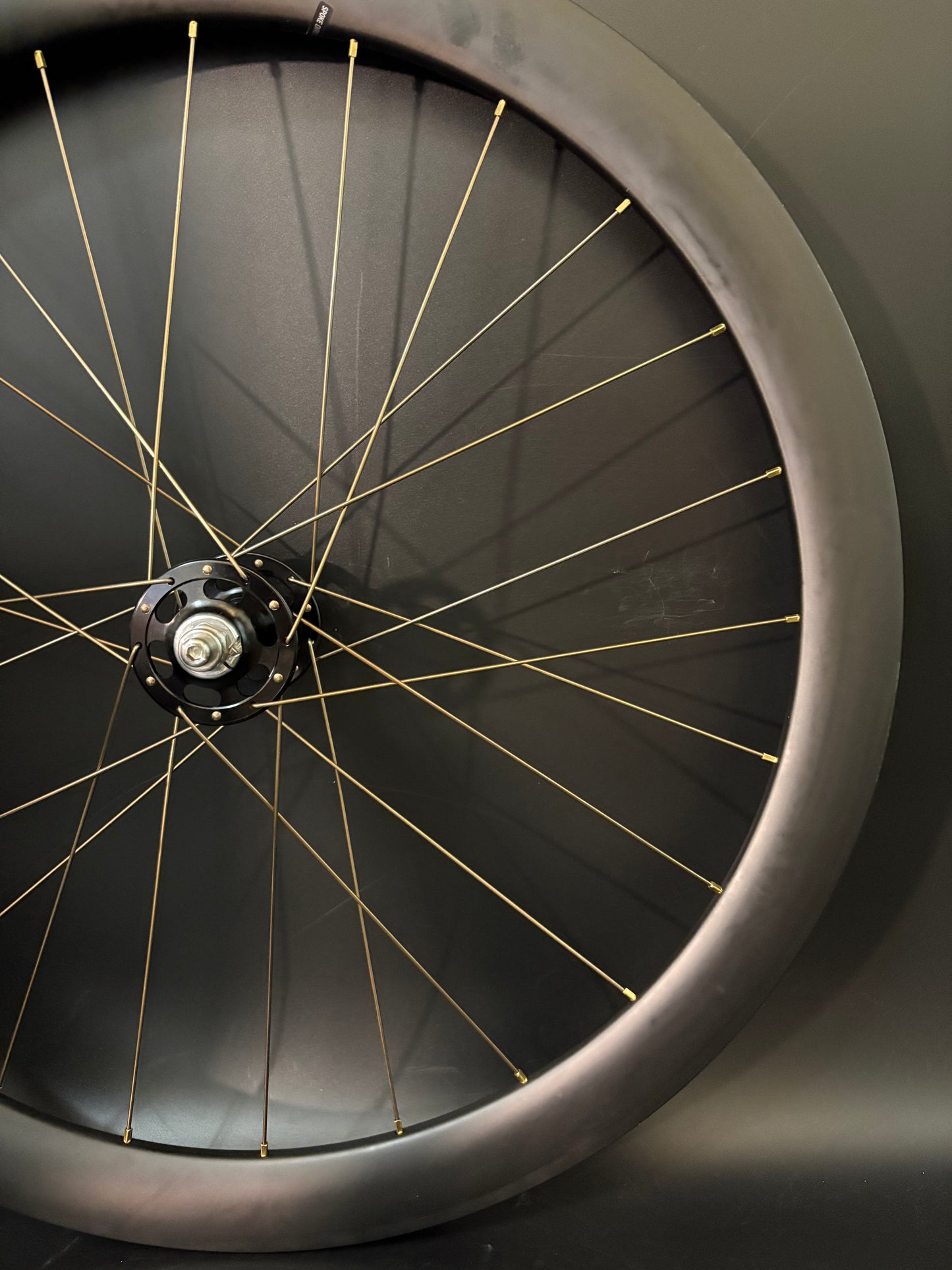 Light Bicycle Falcon Pro AR46 Carbon / Paul Hubs Black Wheelset 24h