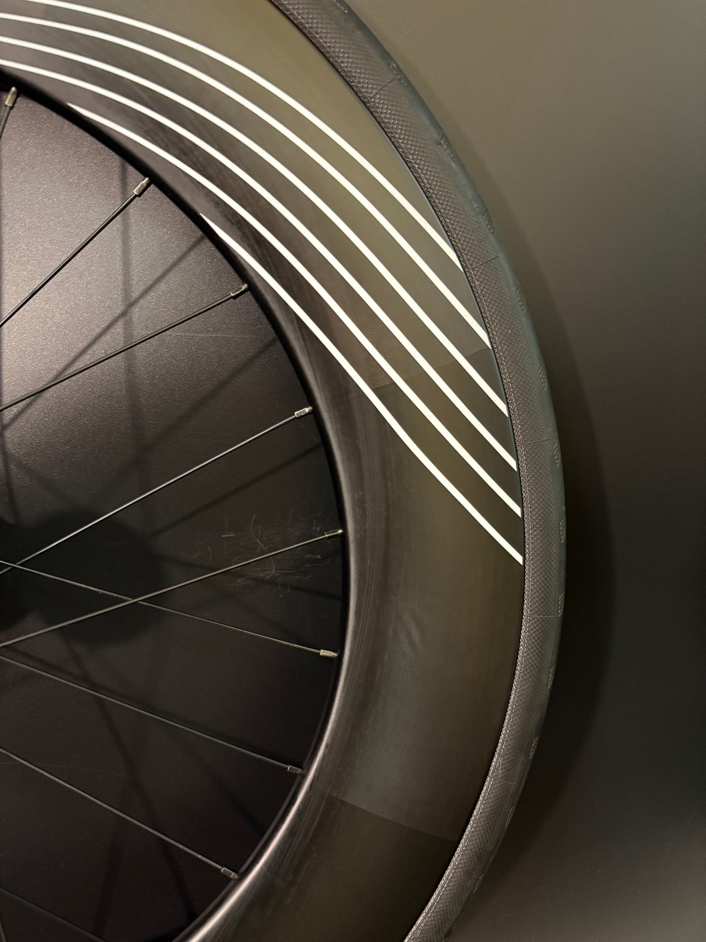 Hunt Aerodynamicist 82mm Carbon Clincher / Phil Wood Wheelset 20/24h