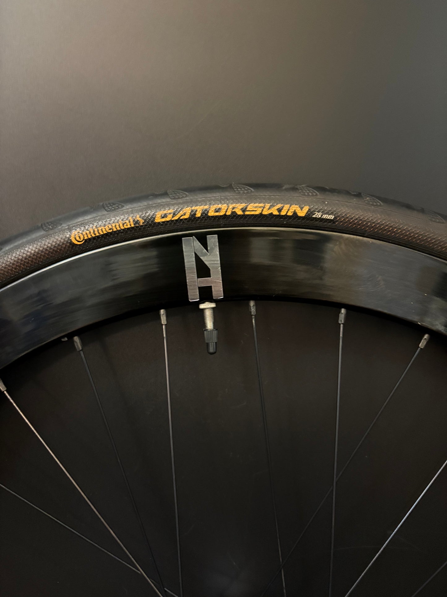 H Plus Son Eero Black / Phil Wood Pro HF Silver Wheelset 32h
