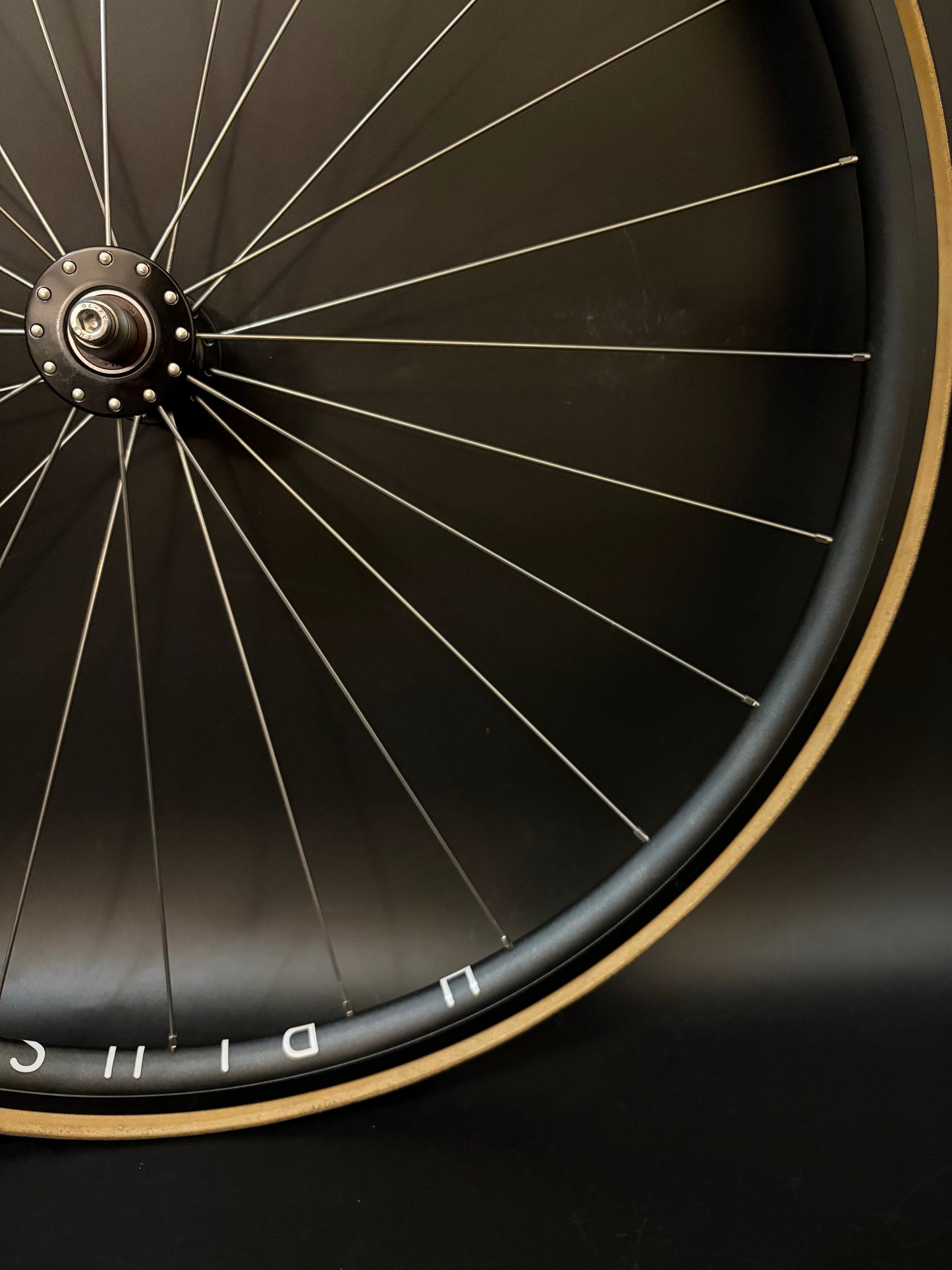 H Plus Son Archetype Black / Phil Wood LF Wheelset Black 24/32h