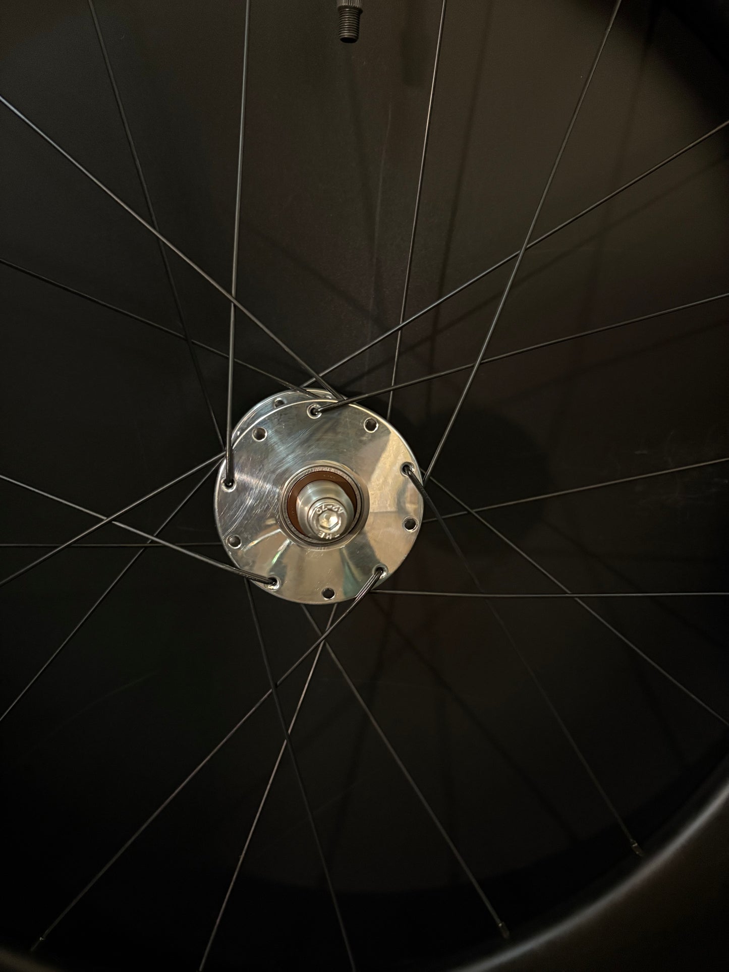Hunt Aerodynamicist 82mm Carbon Clincher / Phil Wood Wheelset 20/24h