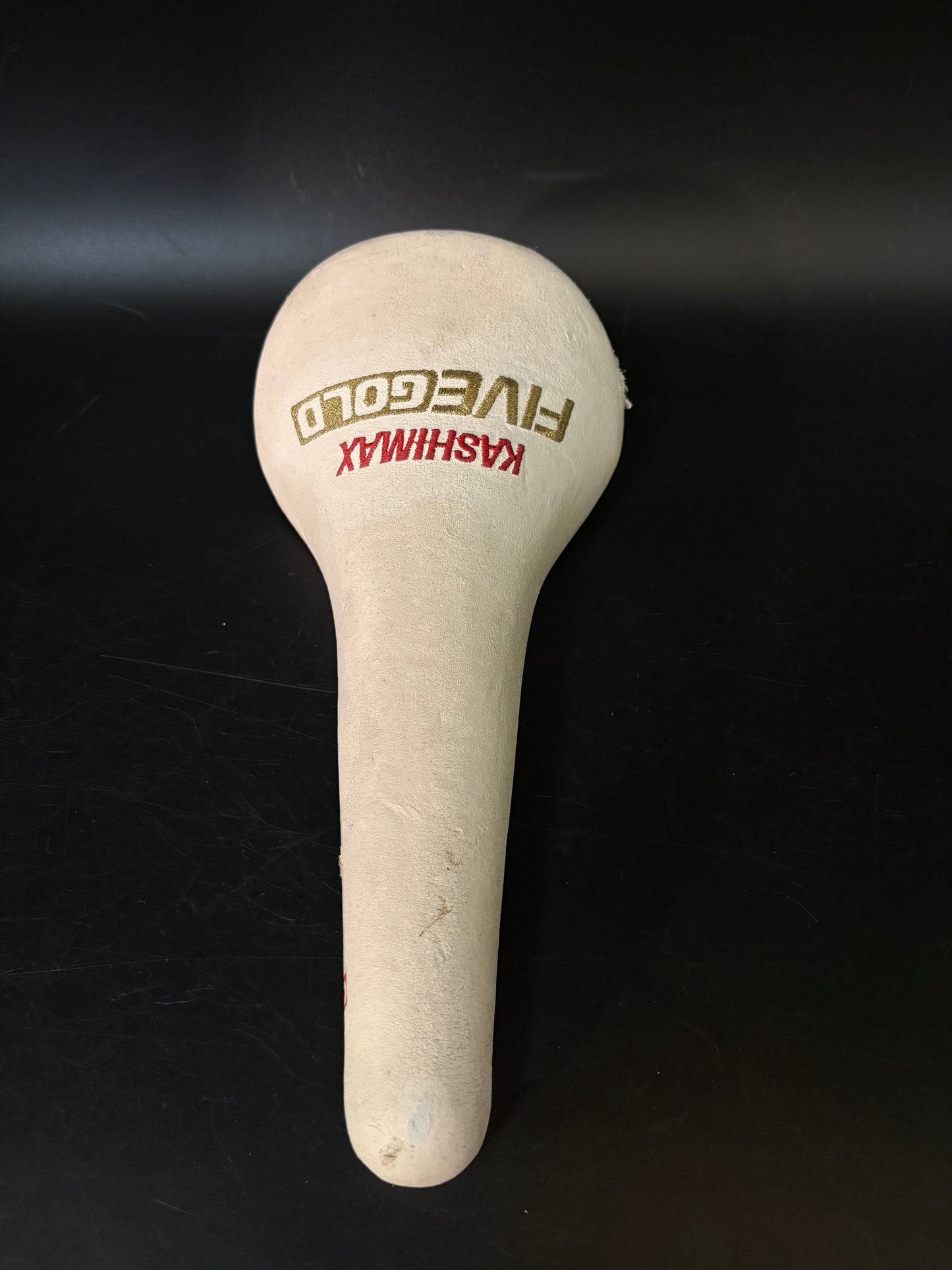 Kashimax Five Gold NJS Saddle White 30mm Rails