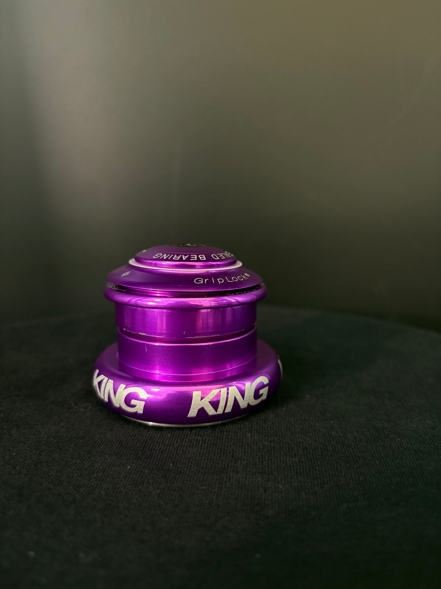 Chris King Inset 7 Headset Violet w/ Chris King Spacer Kit