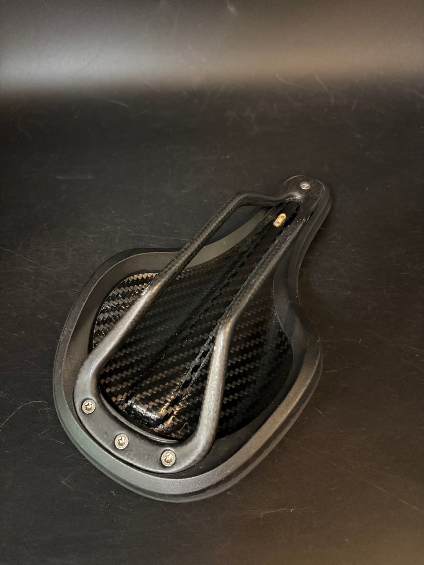 Reform Seymour Saddle Black 142mm Carbon