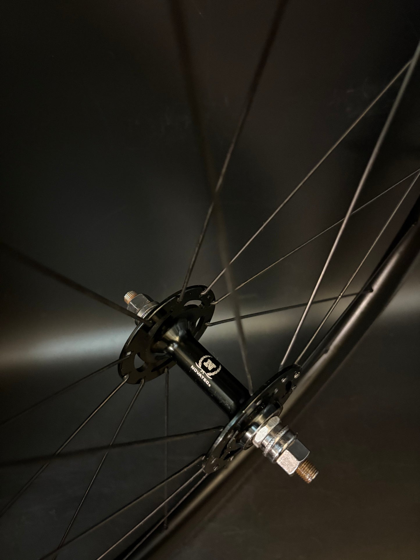 Yoeleo 60mm Carbon / Novatec Wheelset 20/24h