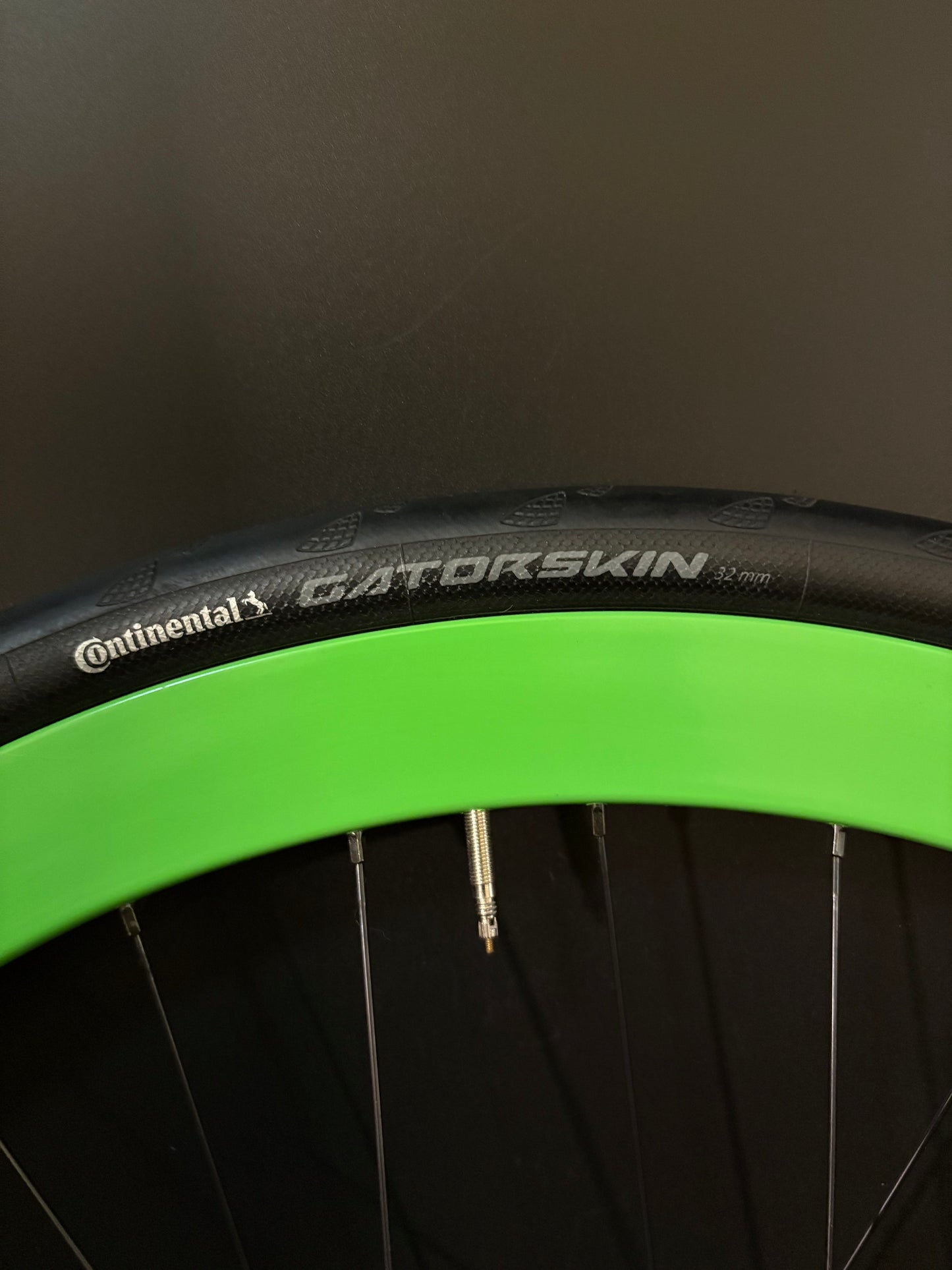 Velocity B43 Green / Gran Compe HF Wheelset 32h