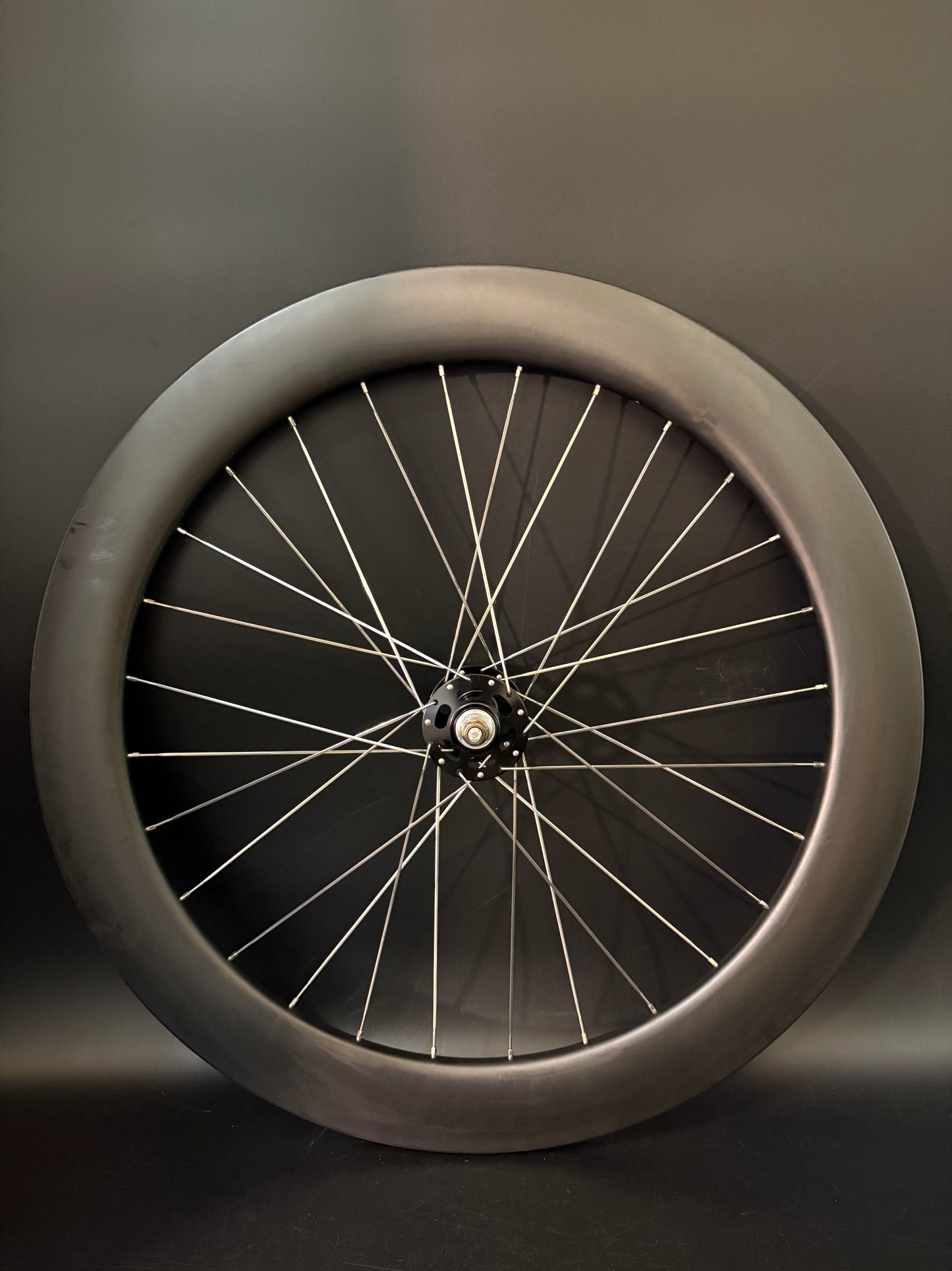 Light Bicycle Falcon R65 Carbon / White Industries Black Wheelset 28h