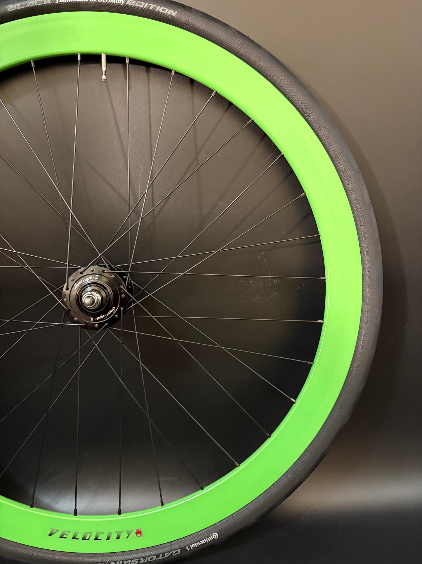Velocity B43 Green / Gran Compe HF Wheelset 32h