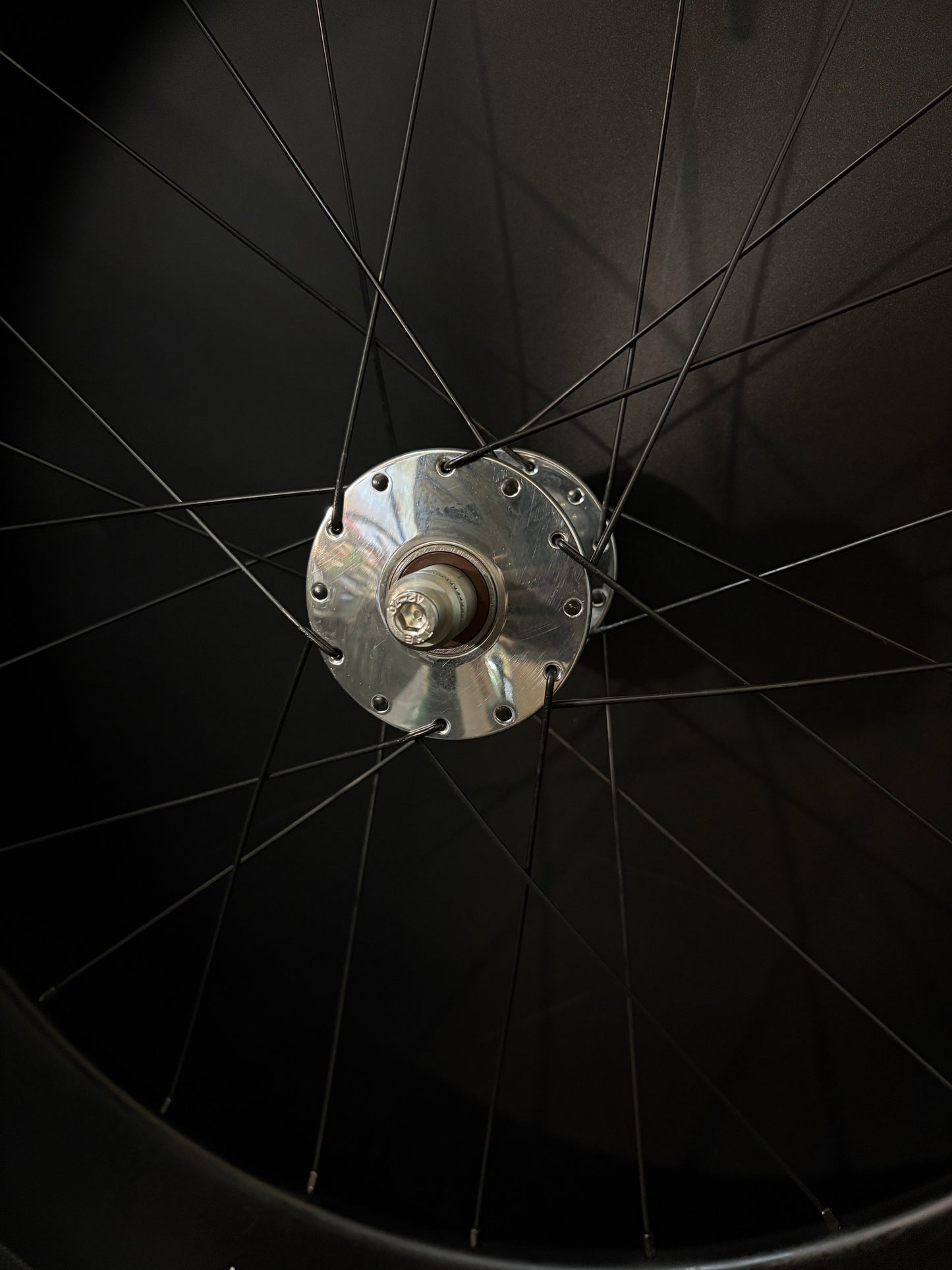 Hunt Aerodynamicist 82mm Carbon Clincher / Phil Wood Wheelset 20/24h
