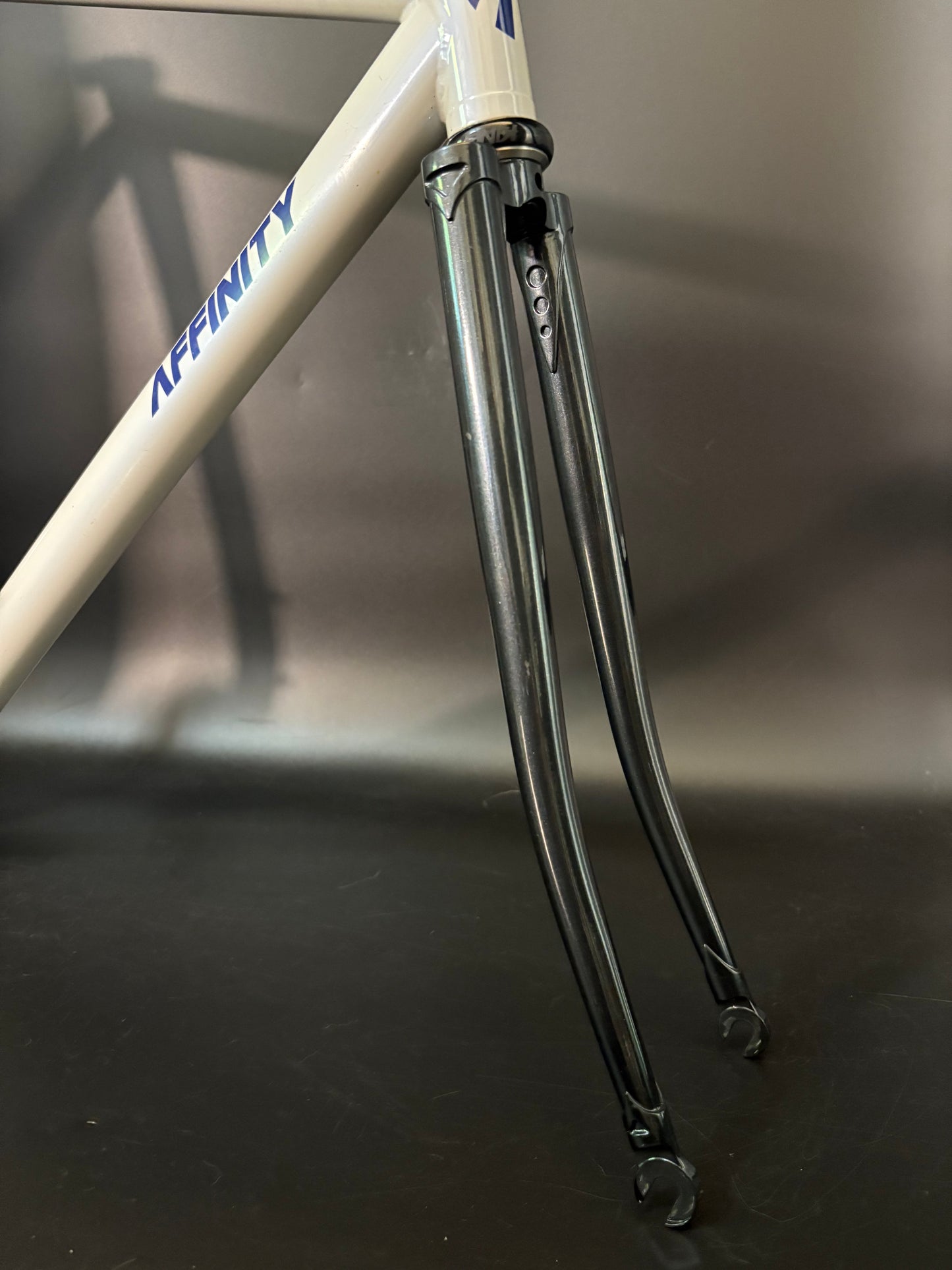 Affinity Lo Pro Frameset 18 Percent Grey Small