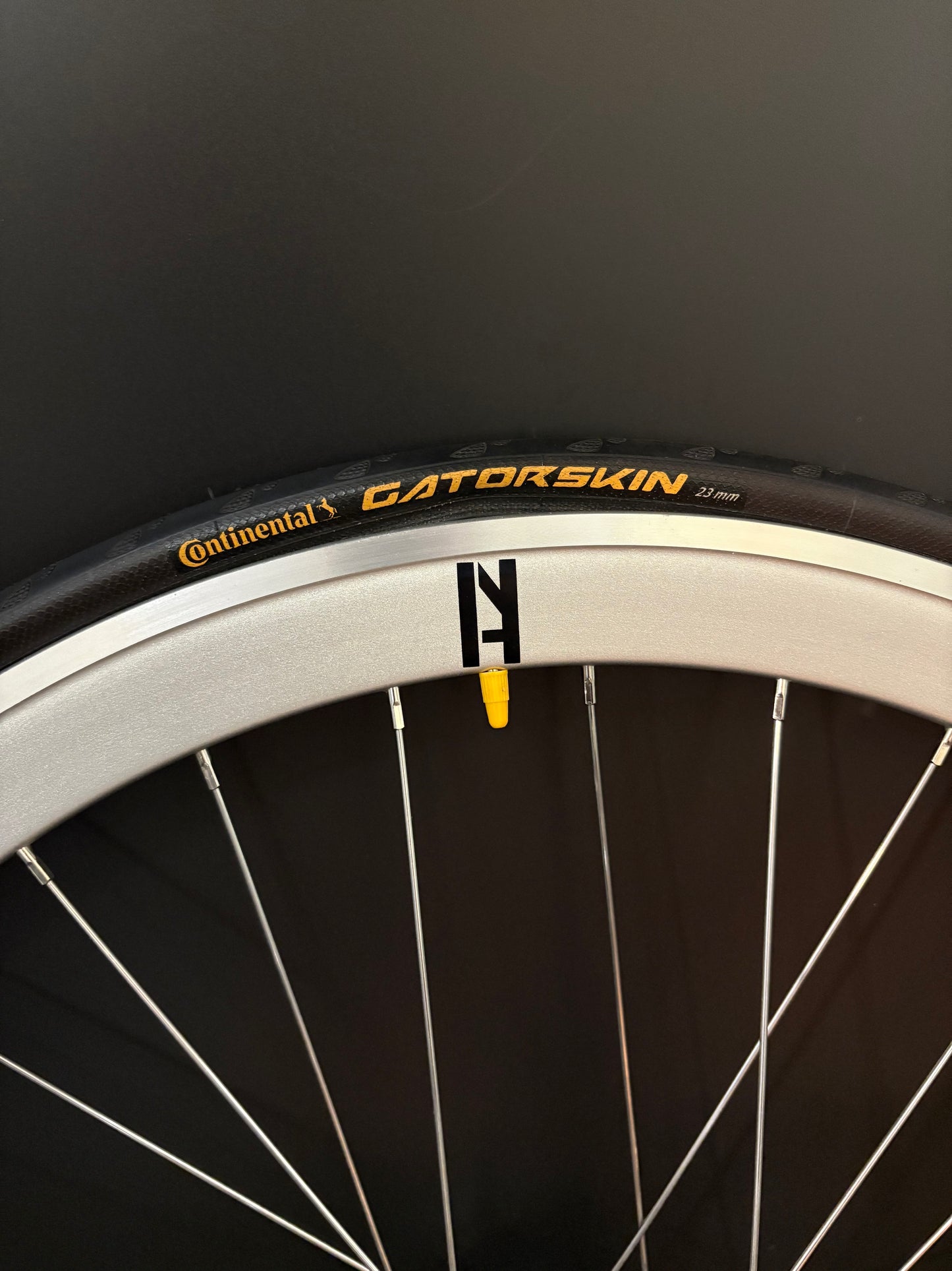 H Plus Son SL42 Silver / Gran Compe HF Silver Rear Wheel 32h
