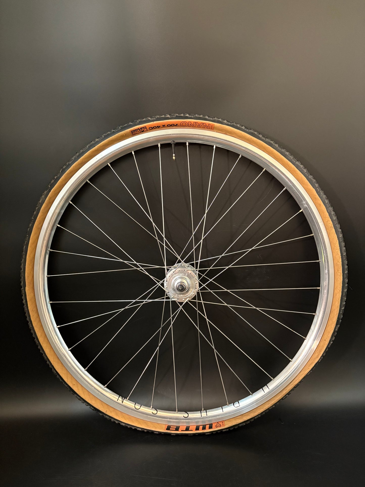 H Plus Son Archetype Silver / Gran Compe HF Wheelset 32h