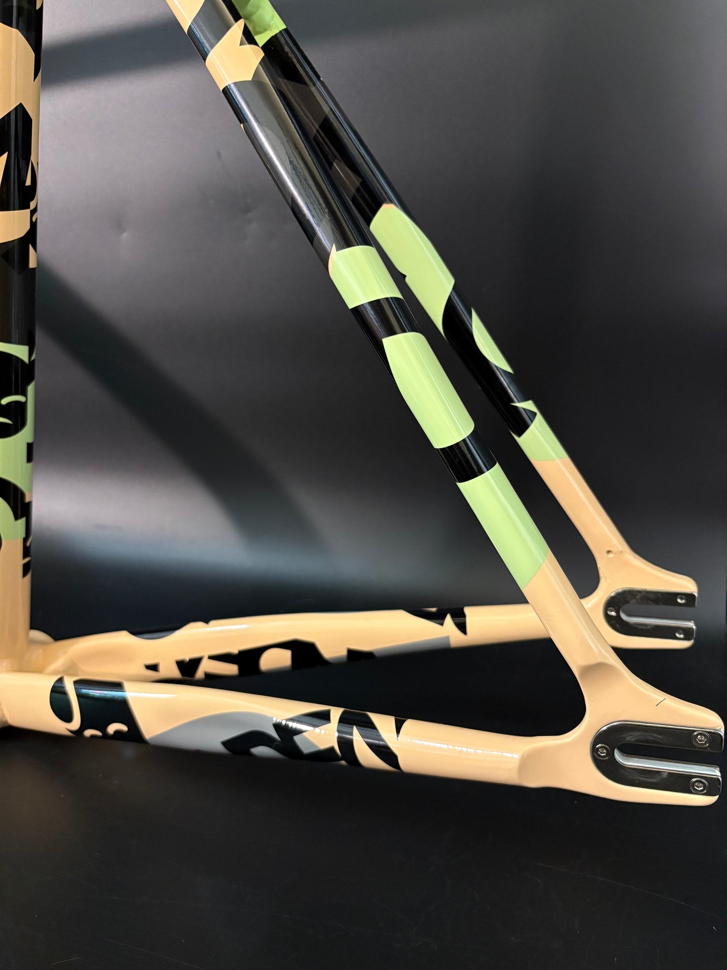 Engine 11 Crit D Frameset God & Famous Large