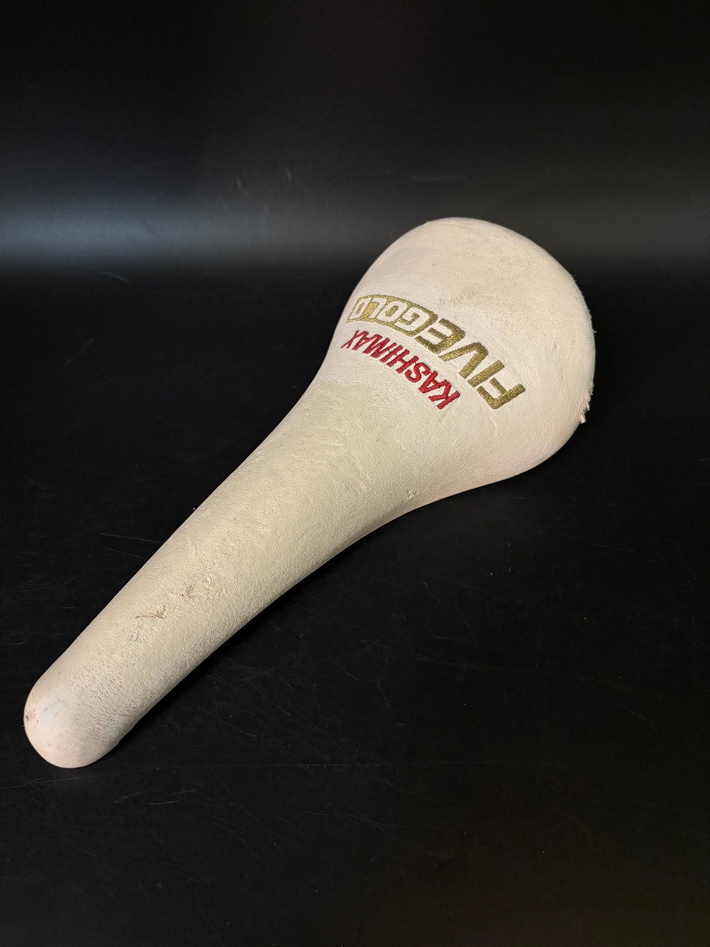 Kashimax Five Gold NJS Saddle White 30mm Rails