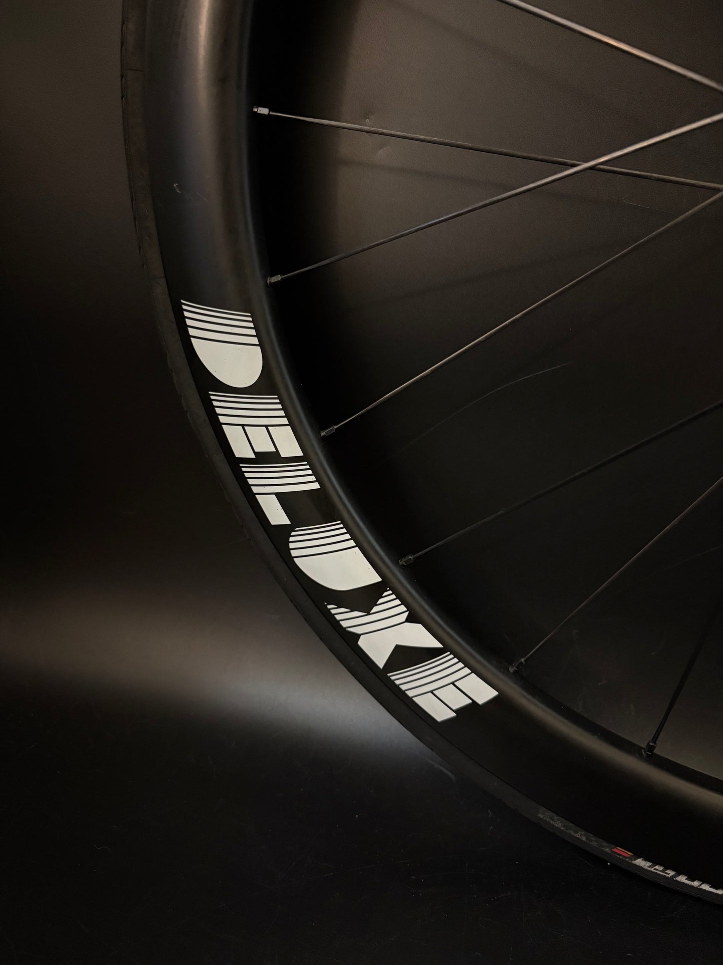 Deluxe White Logo 45mm Carbon / Mack LF + HF Wheelset Orange 24h