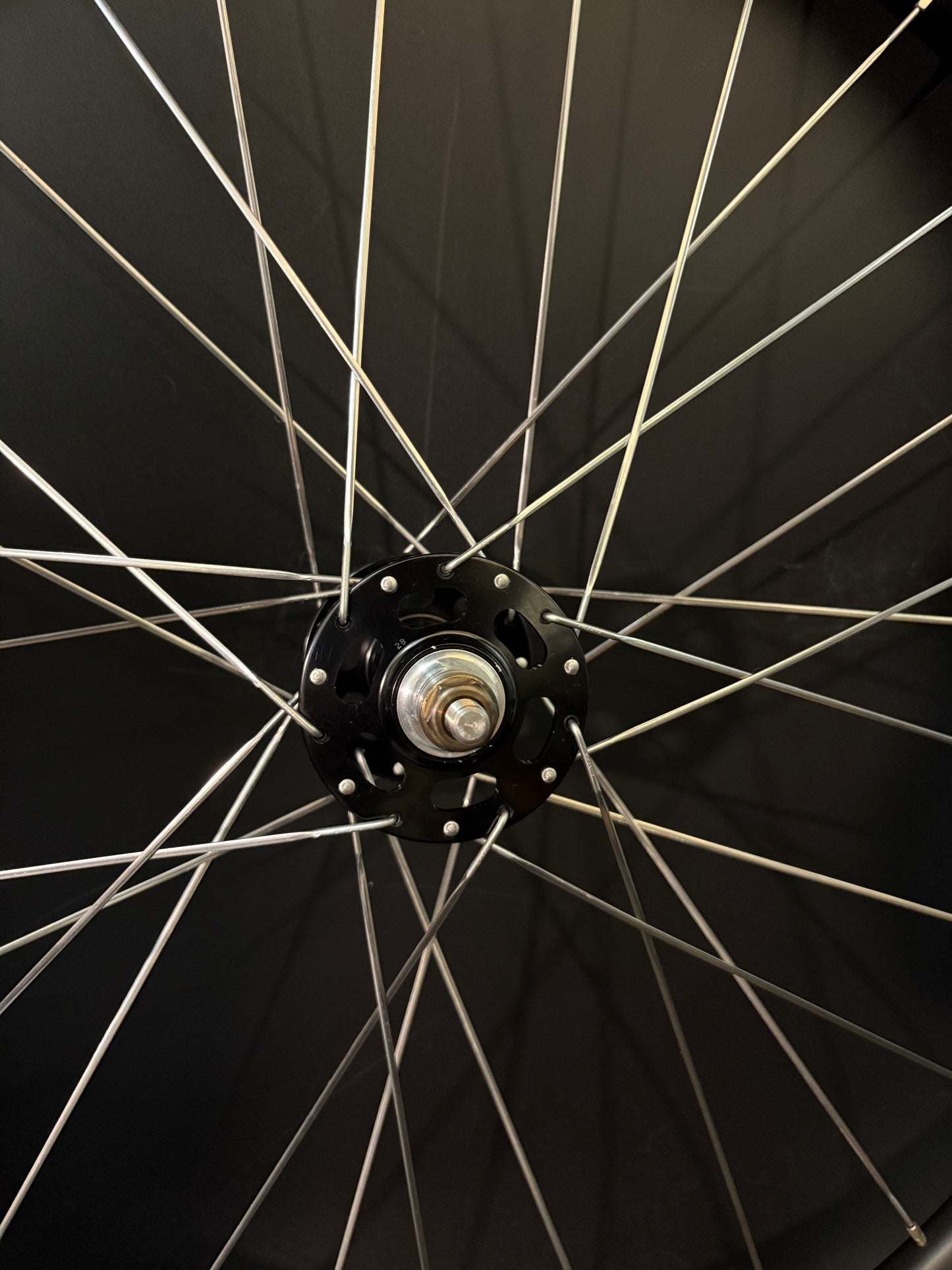 Light Bicycle Falcon R65 Carbon / White Industries Black Wheelset 28h