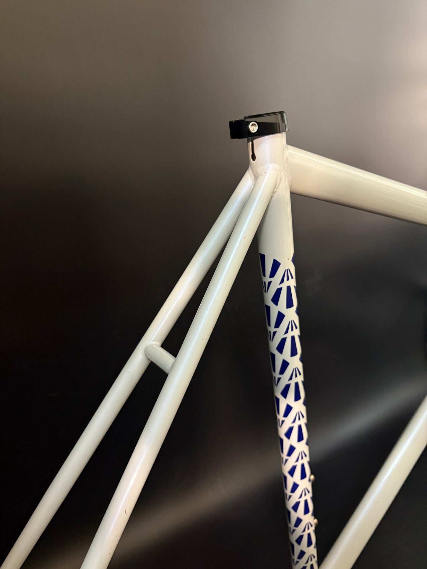 Affinity Lo Pro Frameset 18 Percent Grey Small