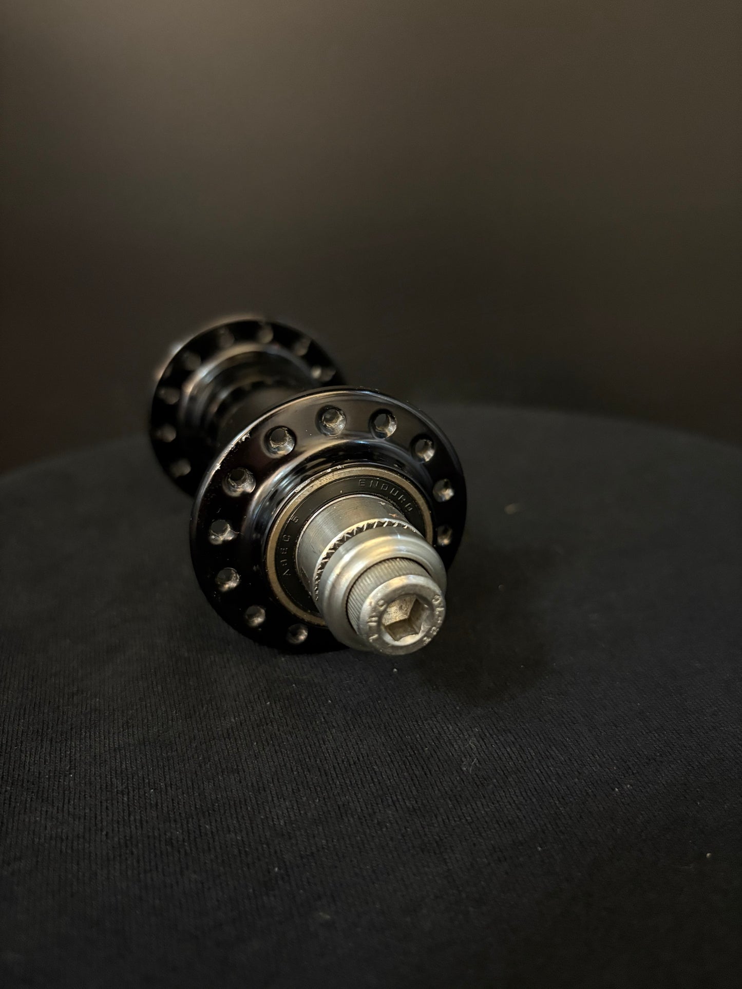 White Industries Eno Single Speed Hubs Black 28h