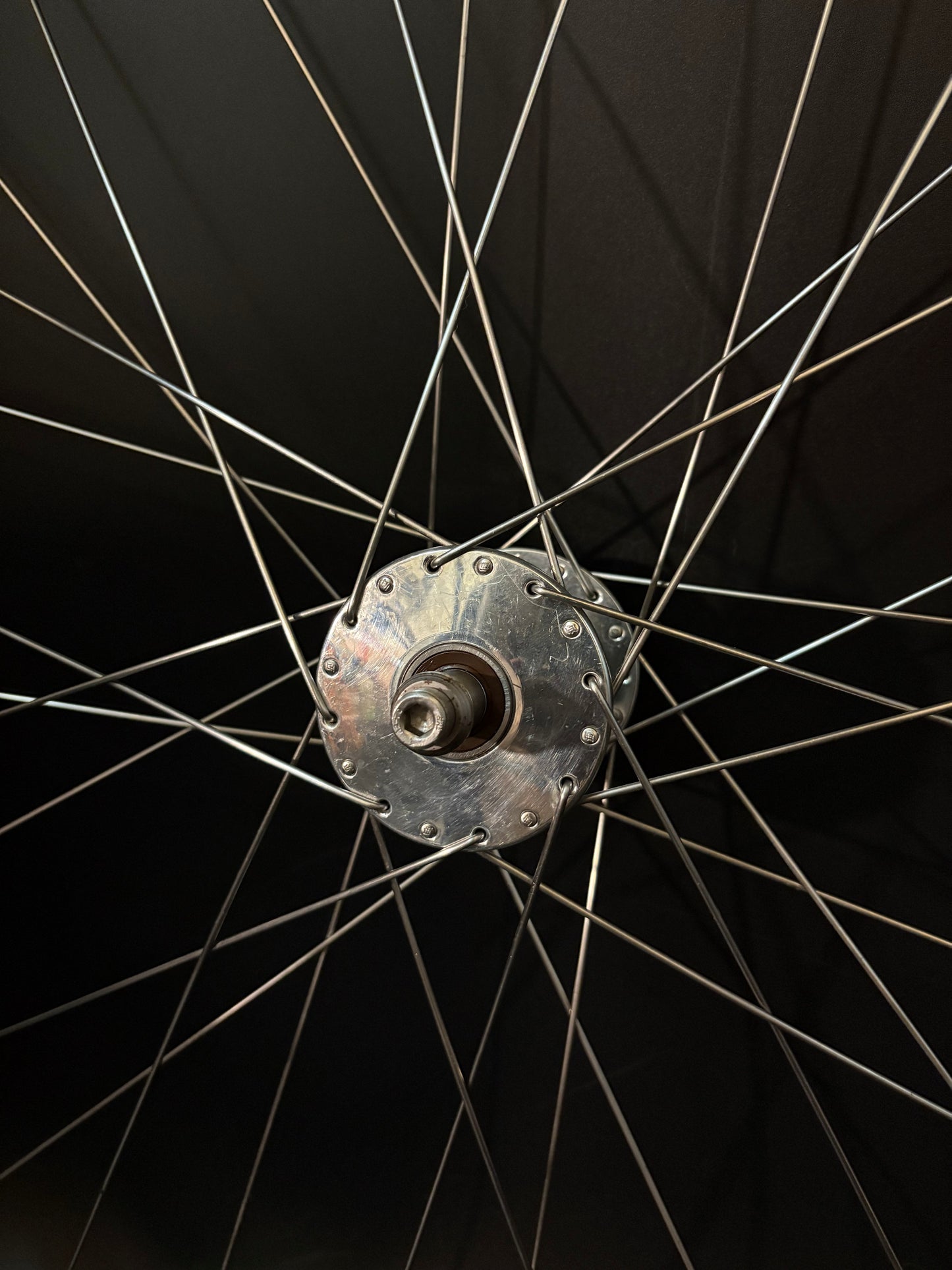 Velocity Deep V Black Machined / Phil Wood HF Front Wheel 32h