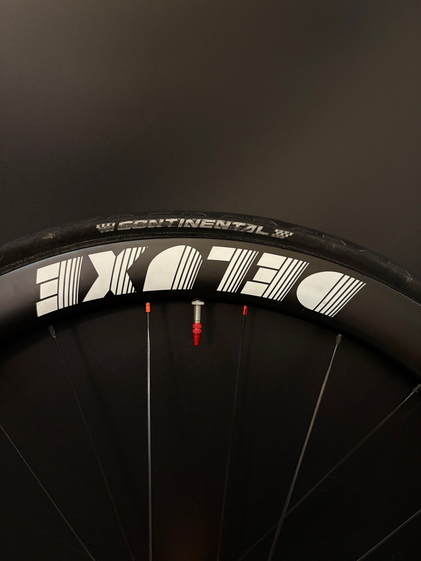 Deluxe White Logo 45mm Carbon / Mack LF + HF Wheelset Orange 24h