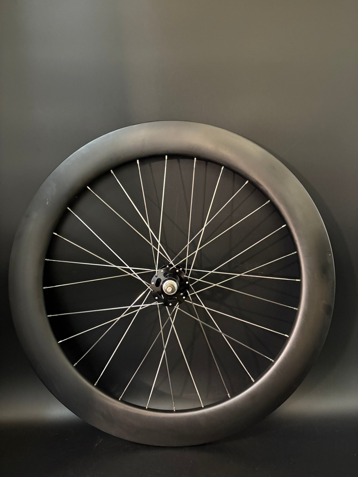 Light Bicycle Falcon R65 Carbon / White Industries Black Wheelset 28h