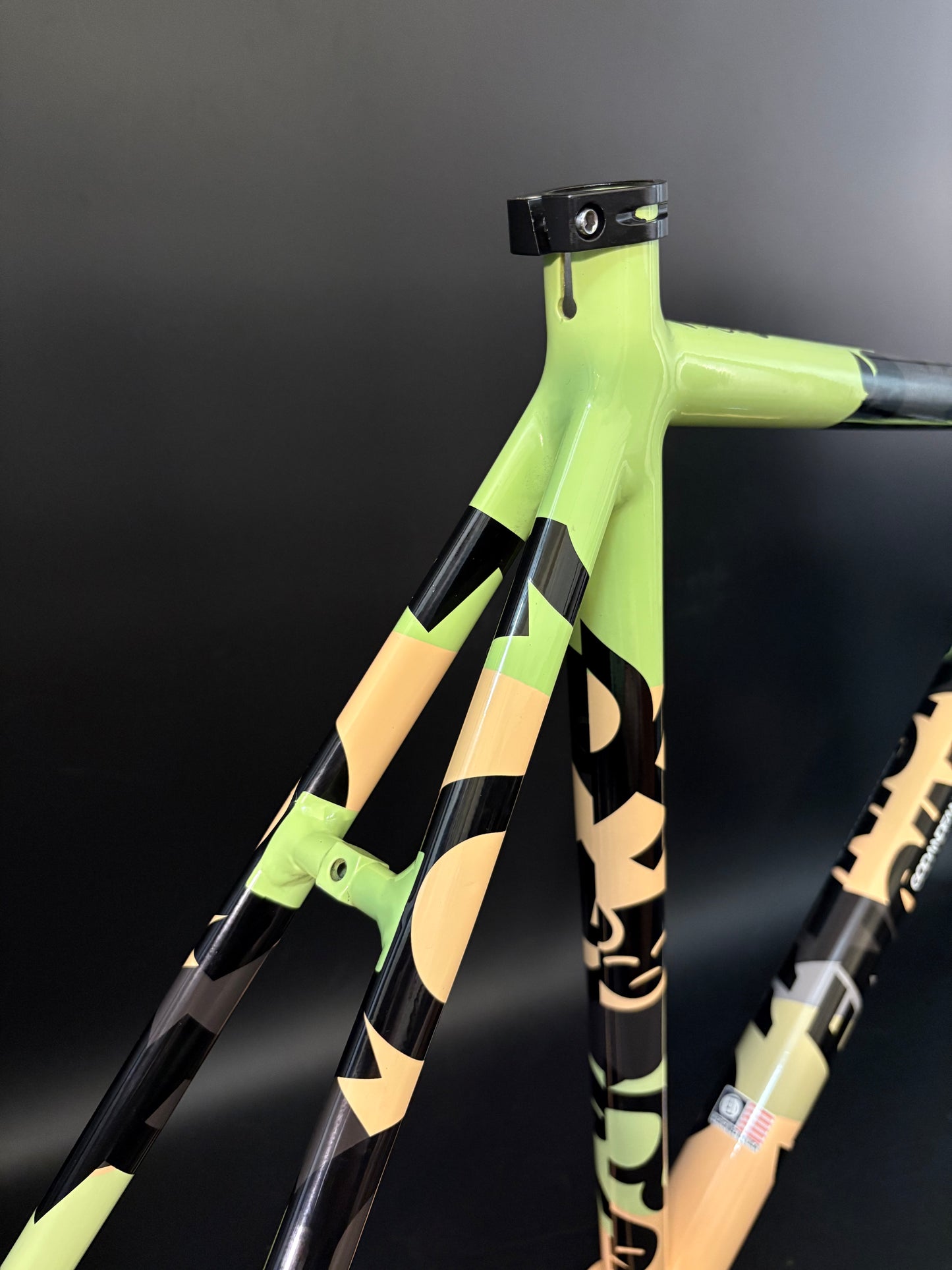 Engine 11 Crit D Frameset God & Famous Large