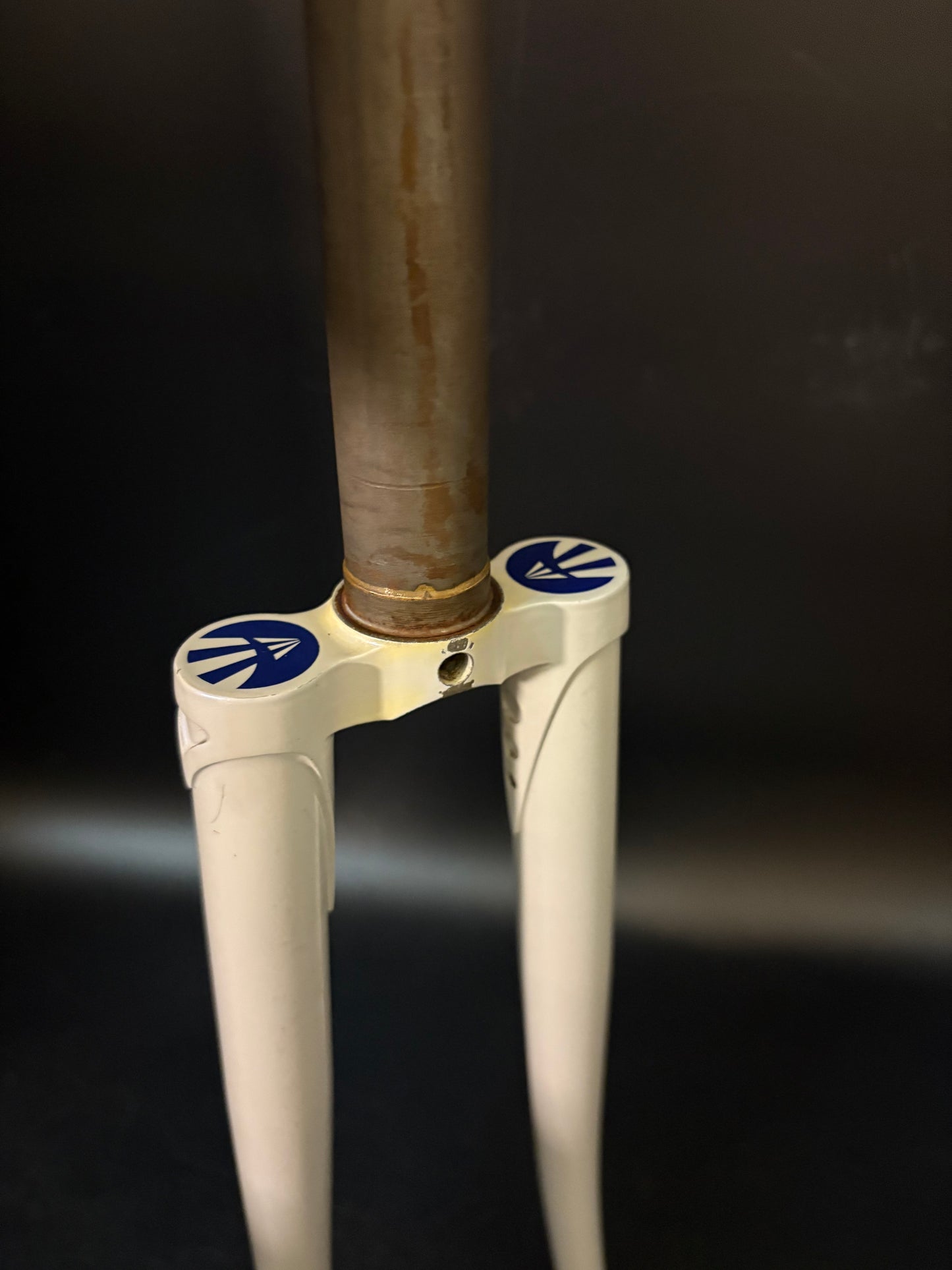 Affinity Track Fork 18 Percent Grey 1” Threadless 157mm