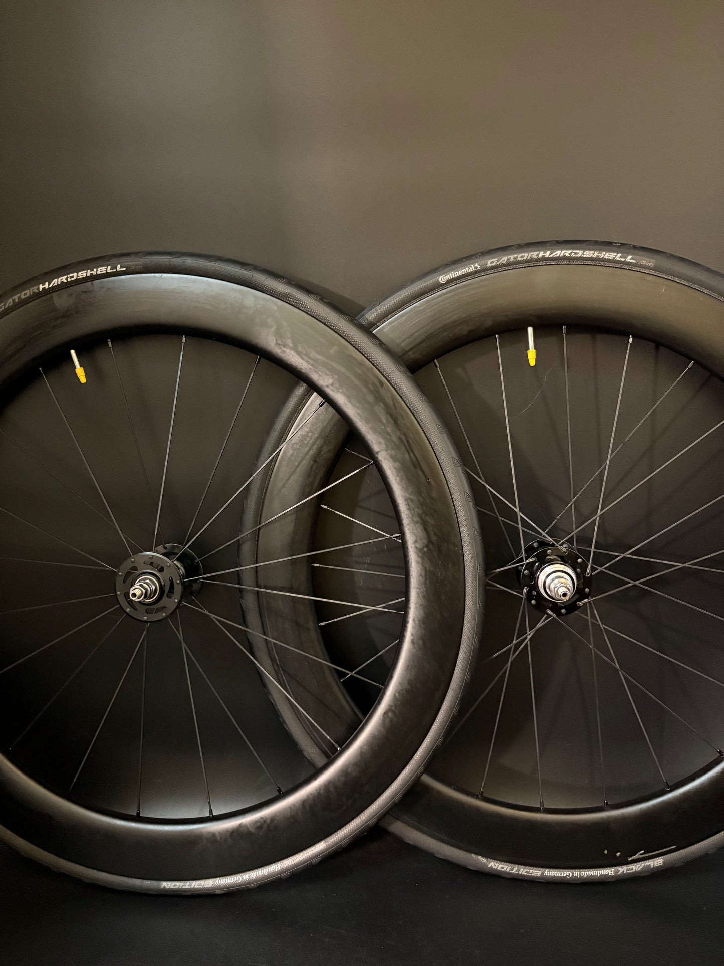 Yoeleo 60mm Carbon / Novatec Wheelset 20/24h
