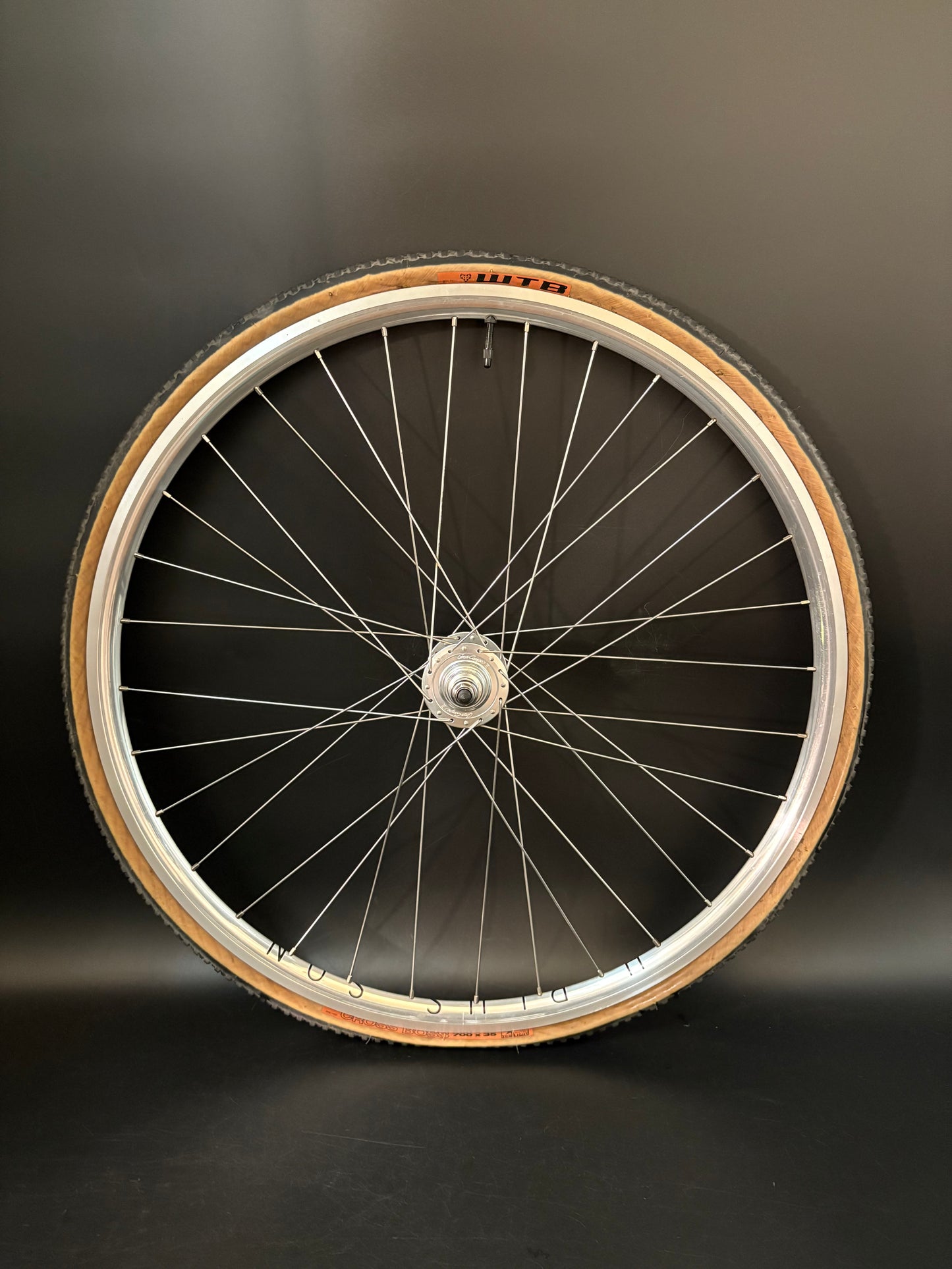 H Plus Son Archetype Silver / Gran Compe HF Wheelset 32h