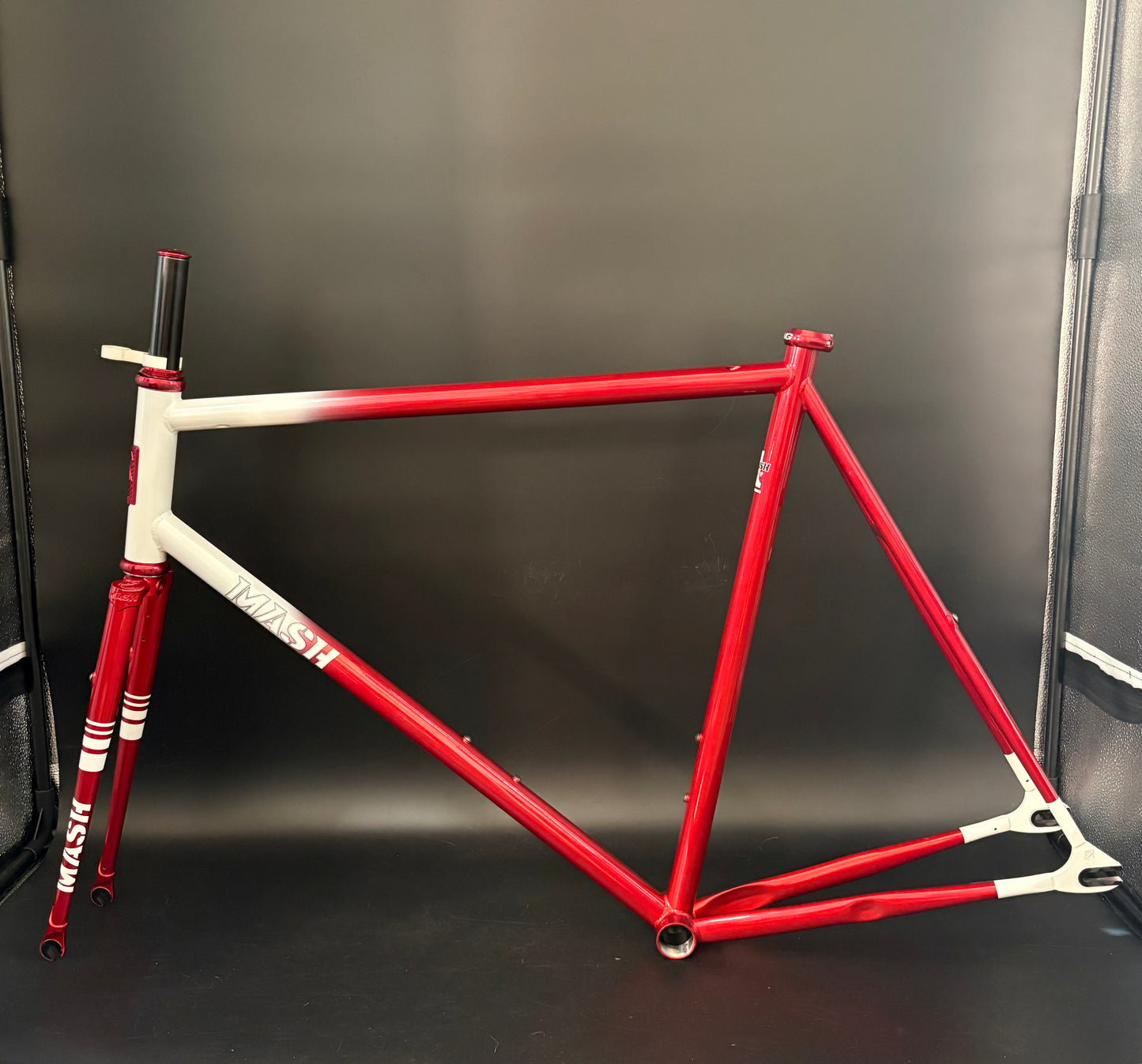 Mash Steel Frameset Red/White 60cm XL