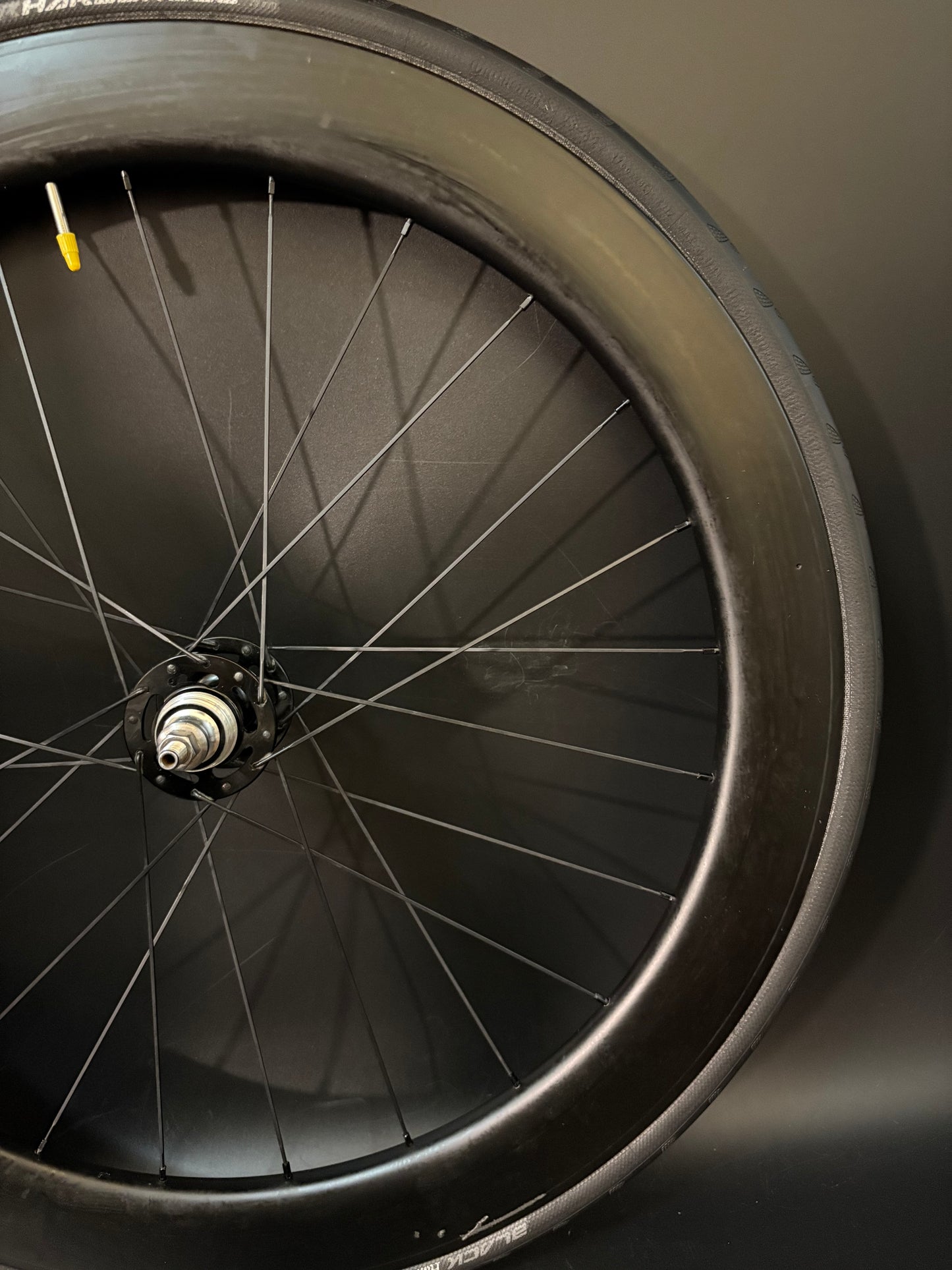 Yoeleo 60mm Carbon / Novatec Wheelset 20/24h