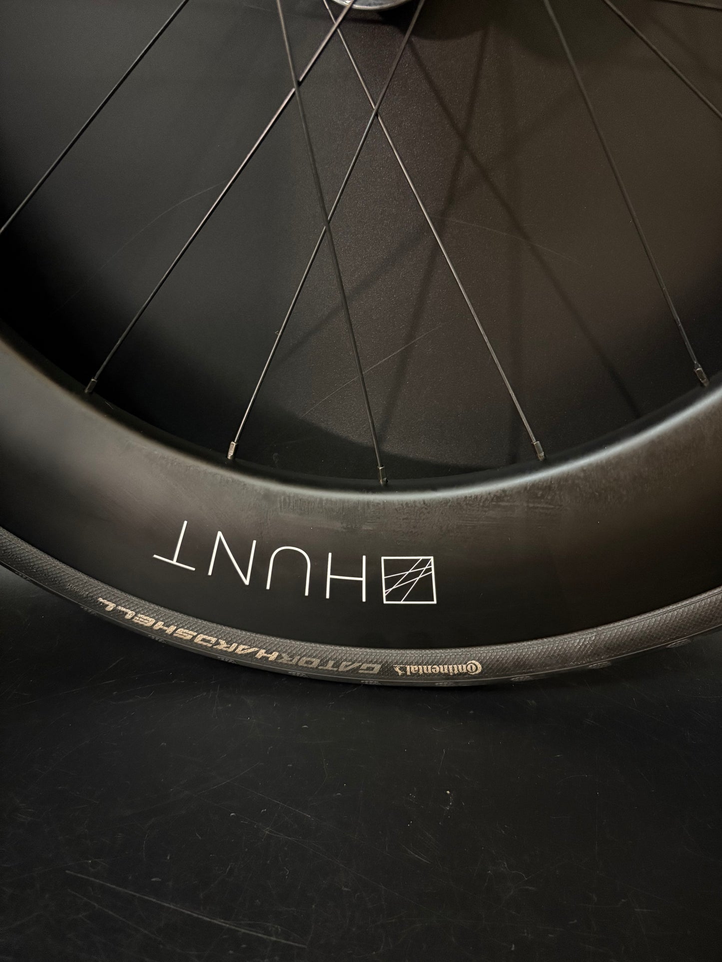 Hunt Aerodynamicist 82mm Carbon Clincher / Phil Wood Wheelset 20/24h