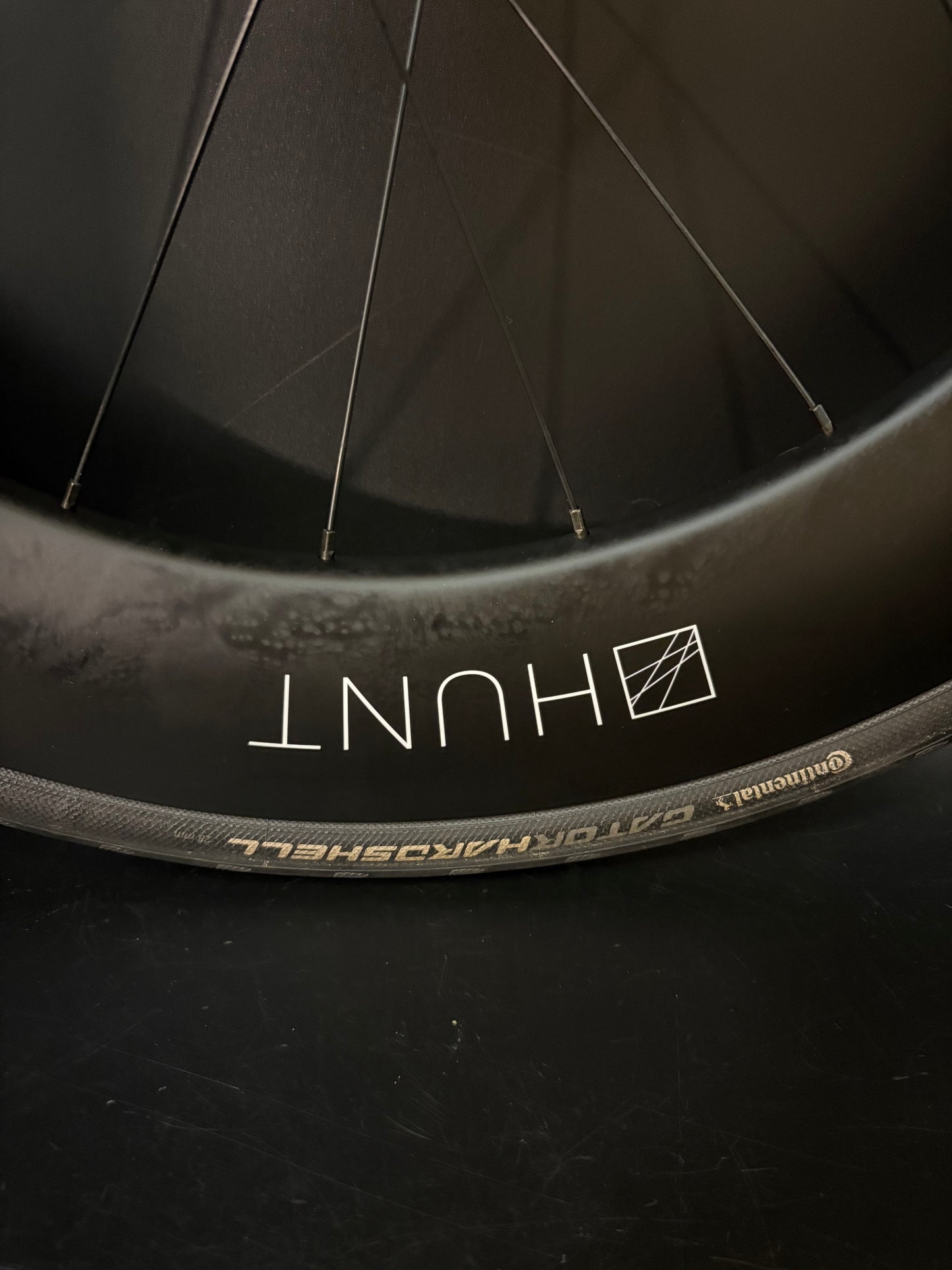 Hunt Aerodynamicist 82mm Carbon Clincher / Phil Wood Wheelset 20/24h