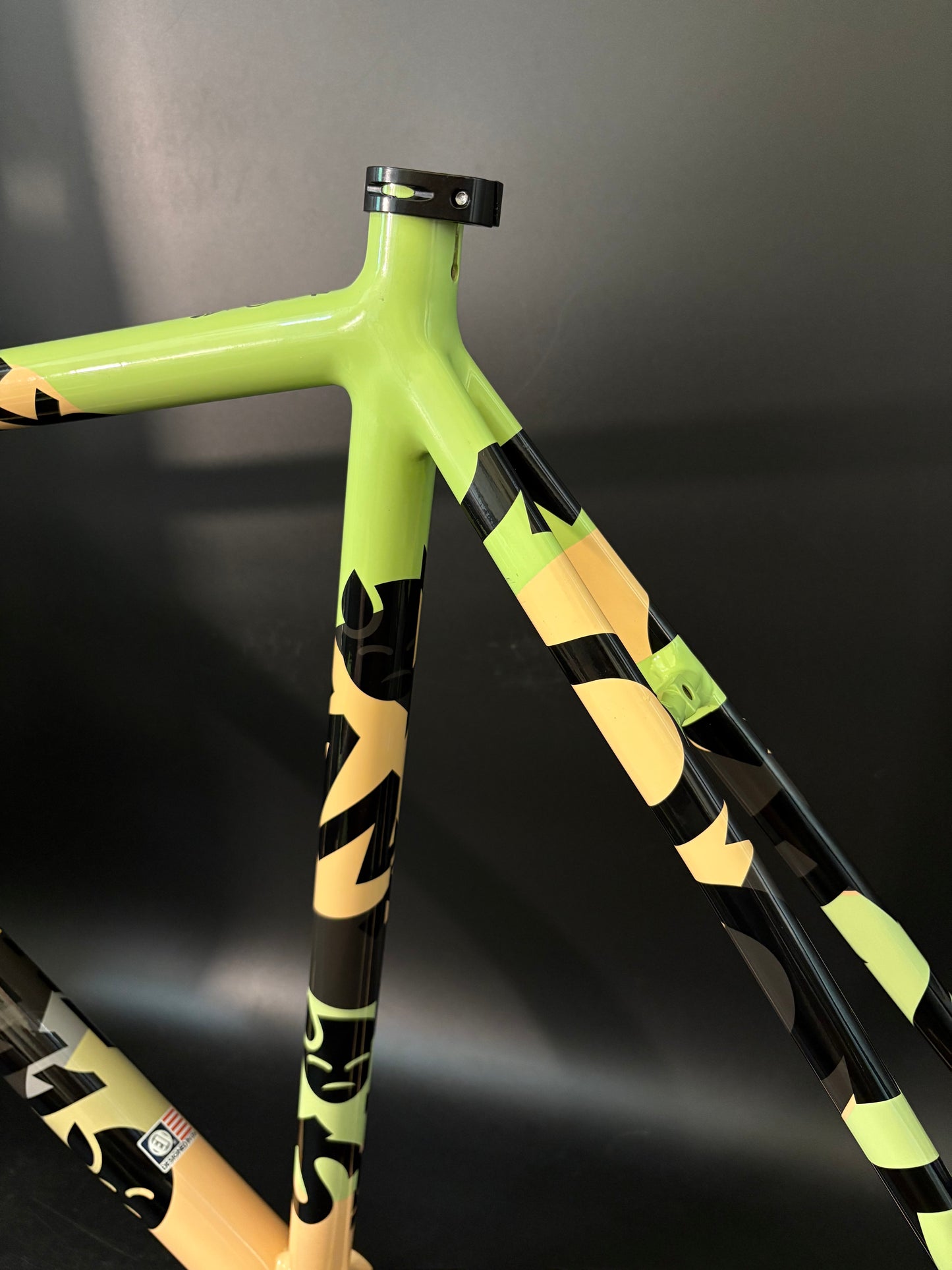 Engine 11 Crit D Frameset God & Famous Large