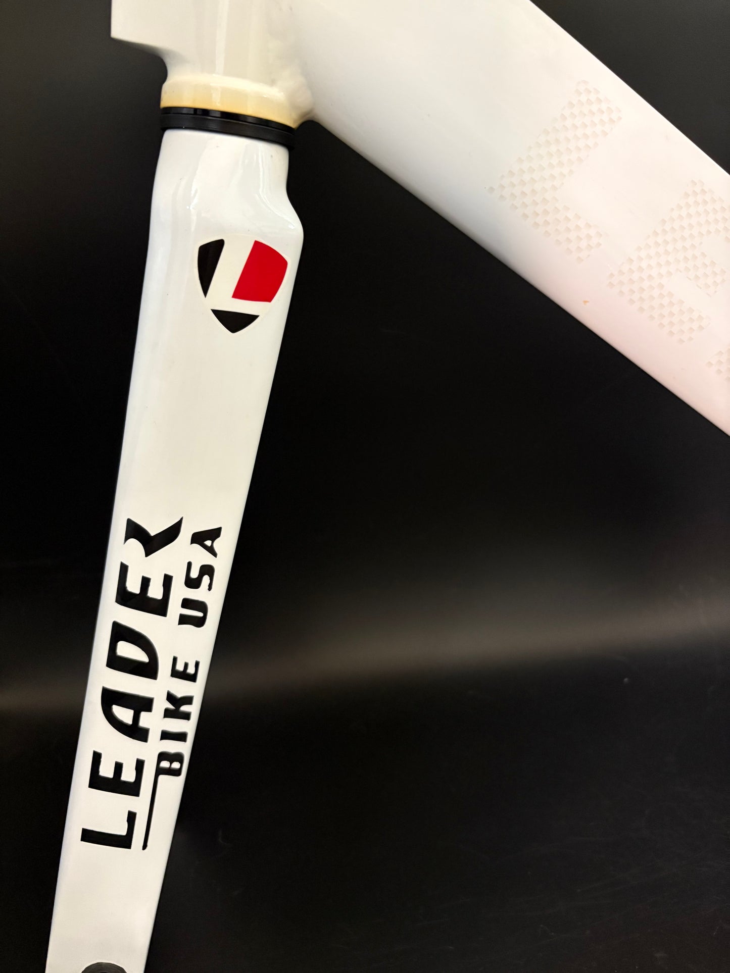 Leader 735TR Frameset White 56cm