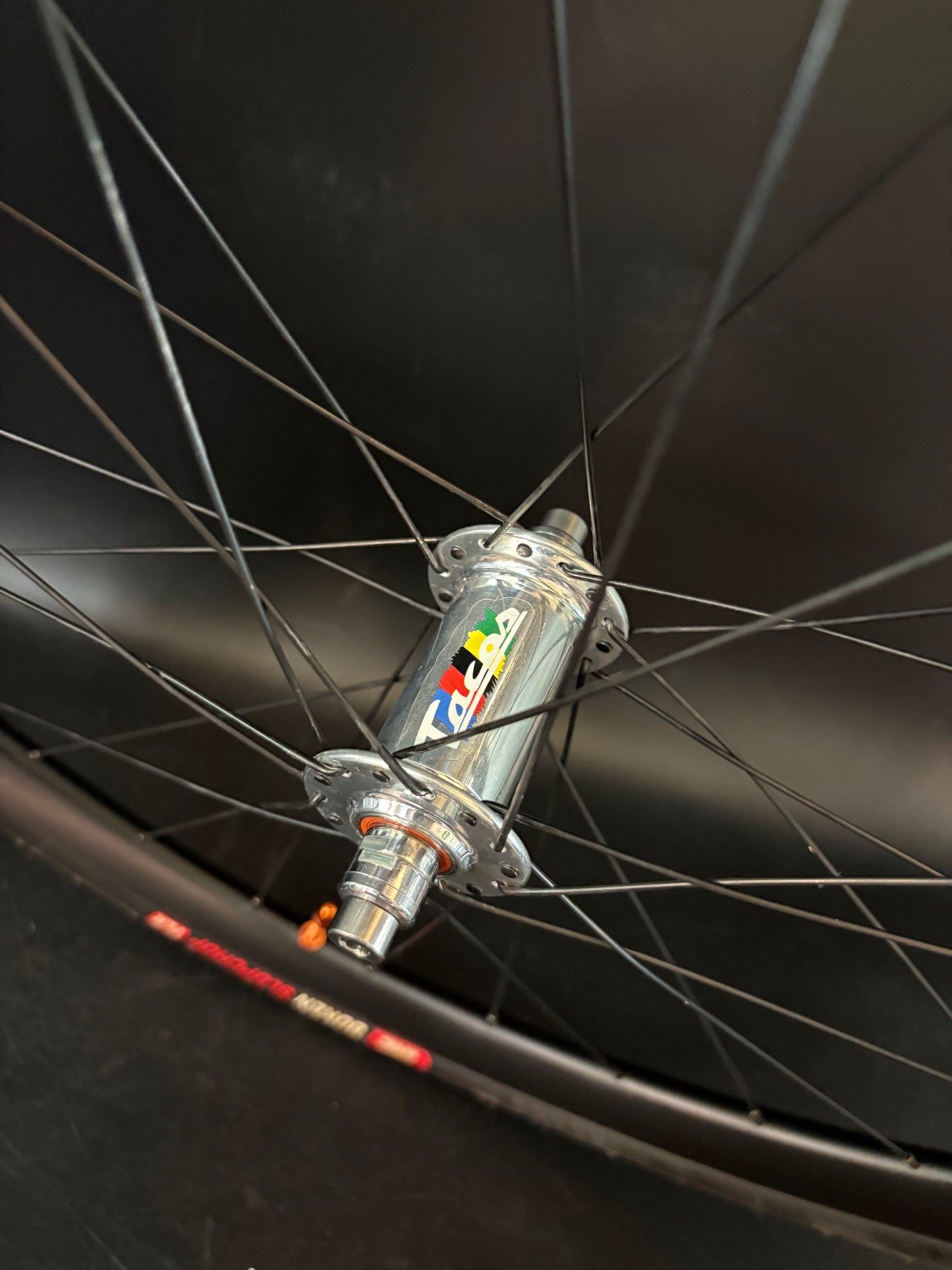 Light Bicycle AR45 Carbon Clincher / Raketa Wheelset 28h