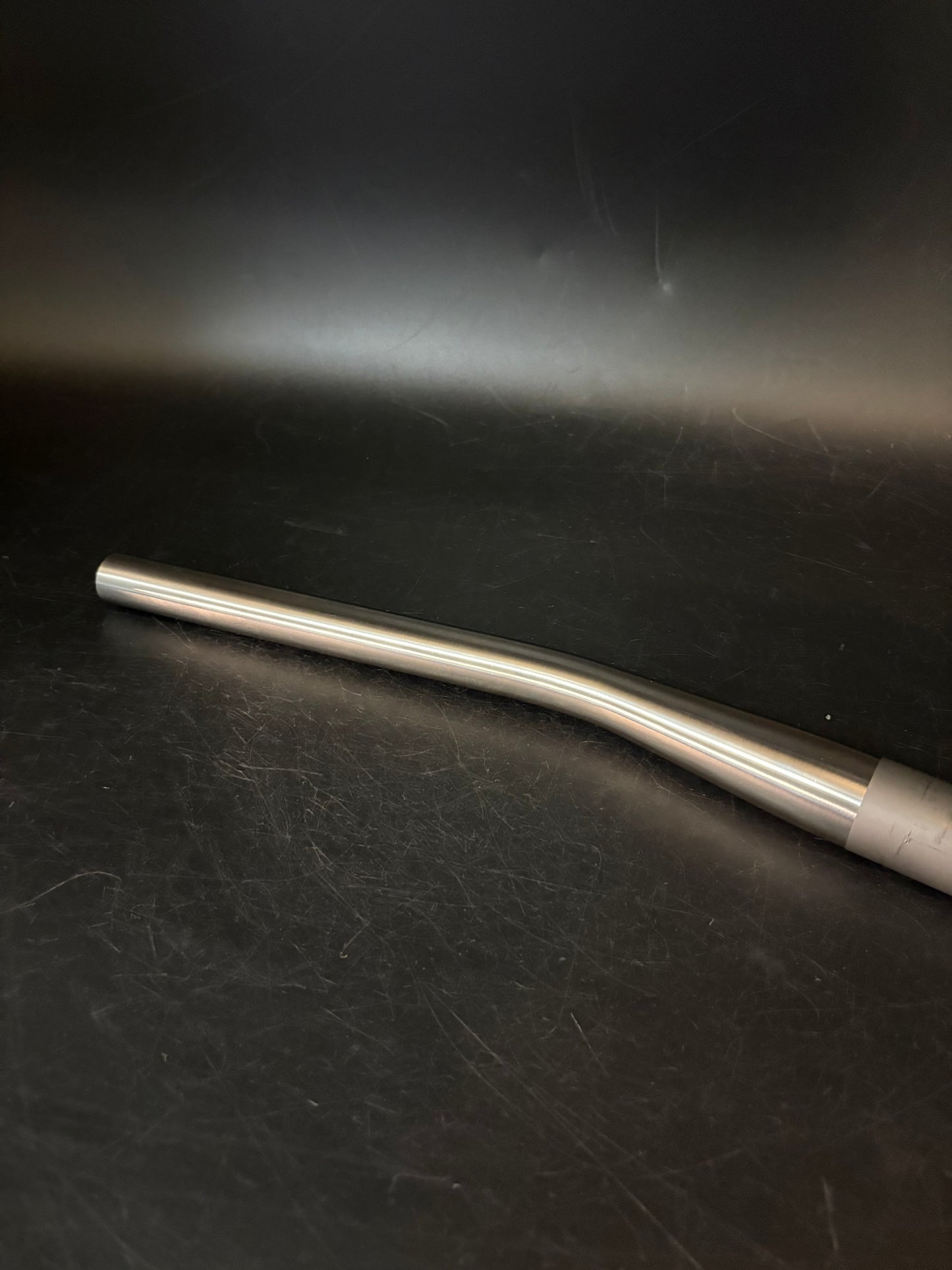 Thomson Flat Handlebar Titanium 670mm 31.8