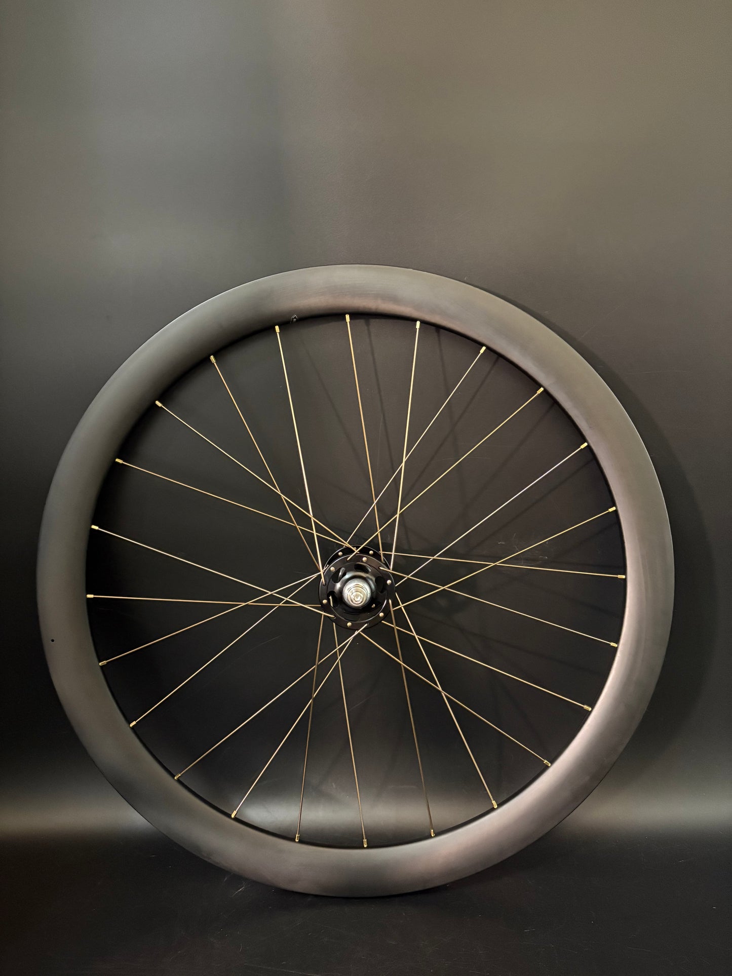 Light Bicycle Falcon Pro AR46 Carbon / Paul Hubs Black Wheelset 24h