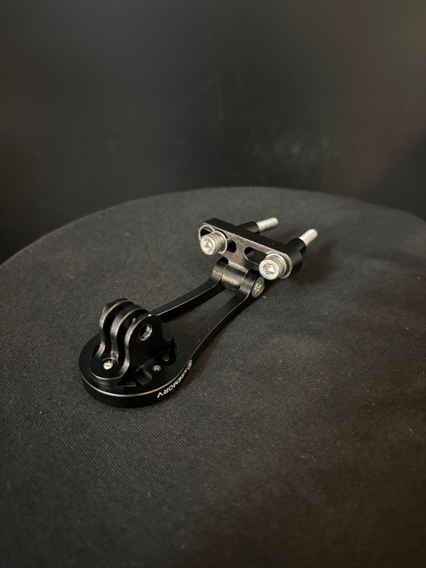 Kremorv Stem Faceplate Computer Mount